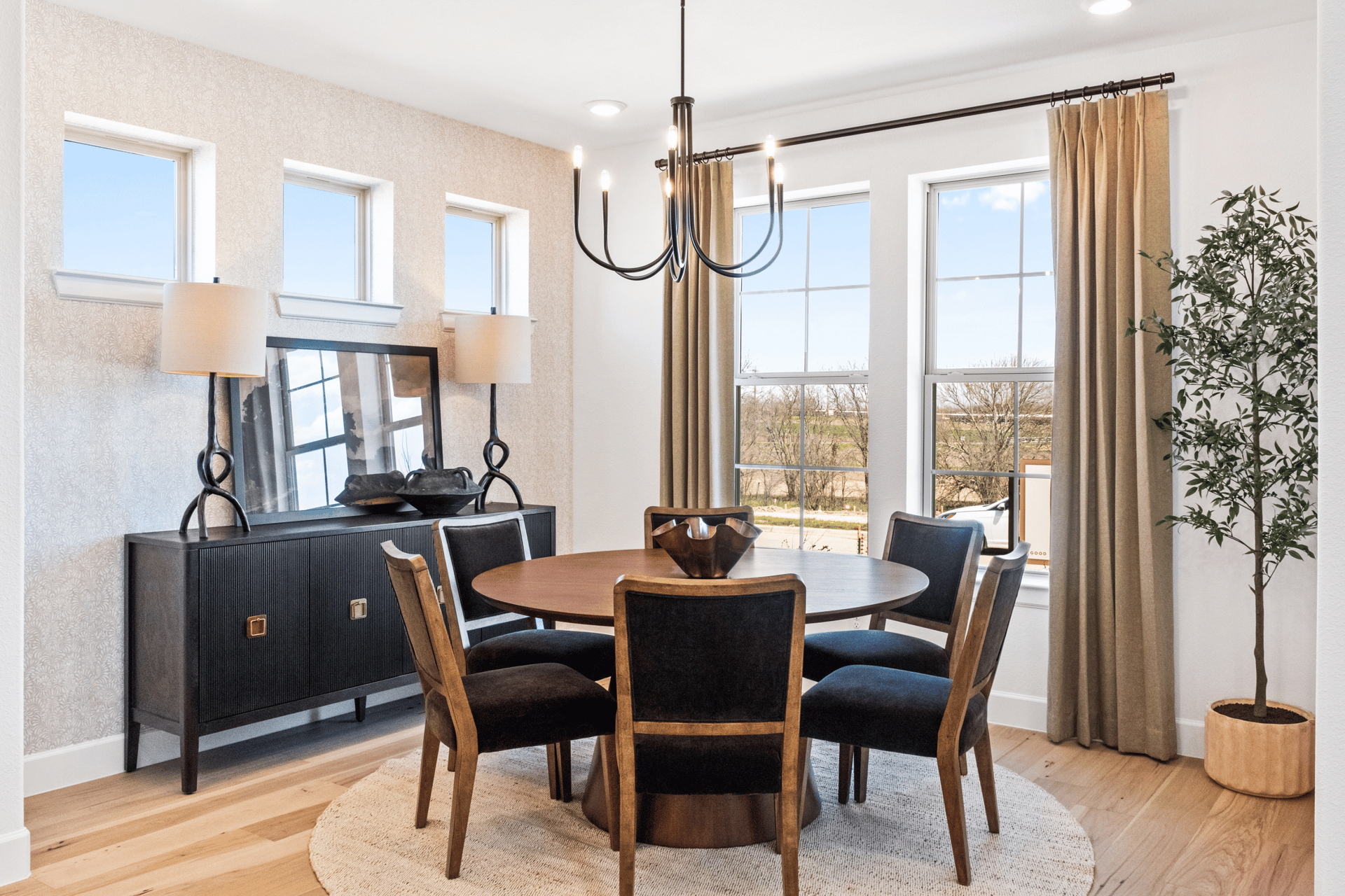 3f0df8cc-afc9-40f9-8254-9d053e86f651