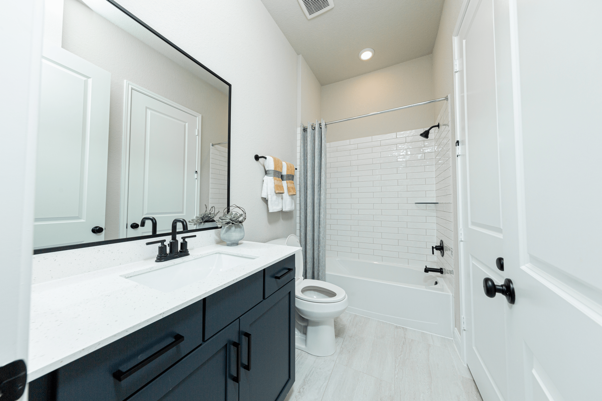 40cc9ff9-5fbf-4914-8f6c-67523399ccb3