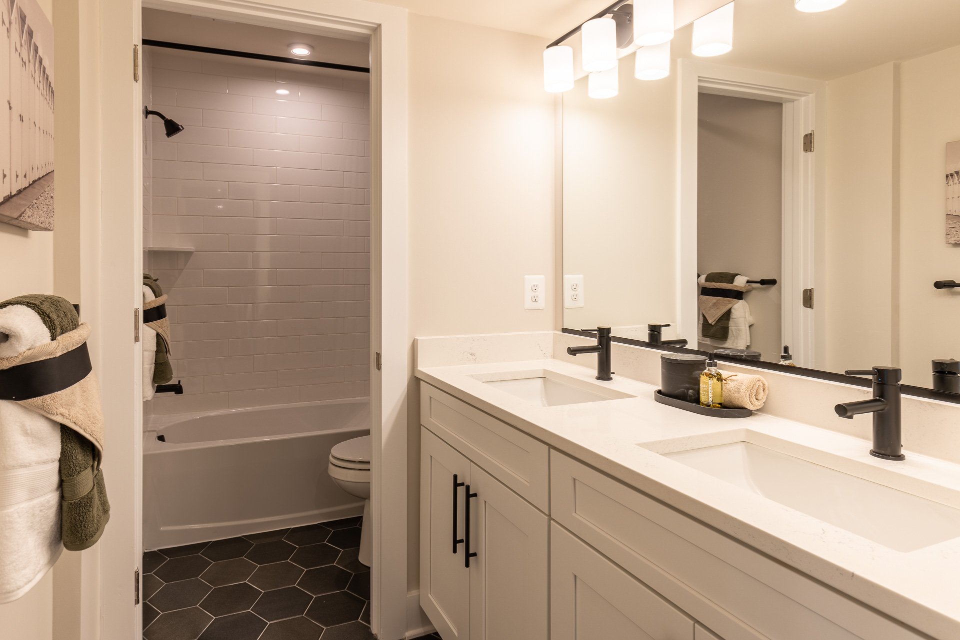 4353dd93-1c3b-4288-b377-1ee145044701