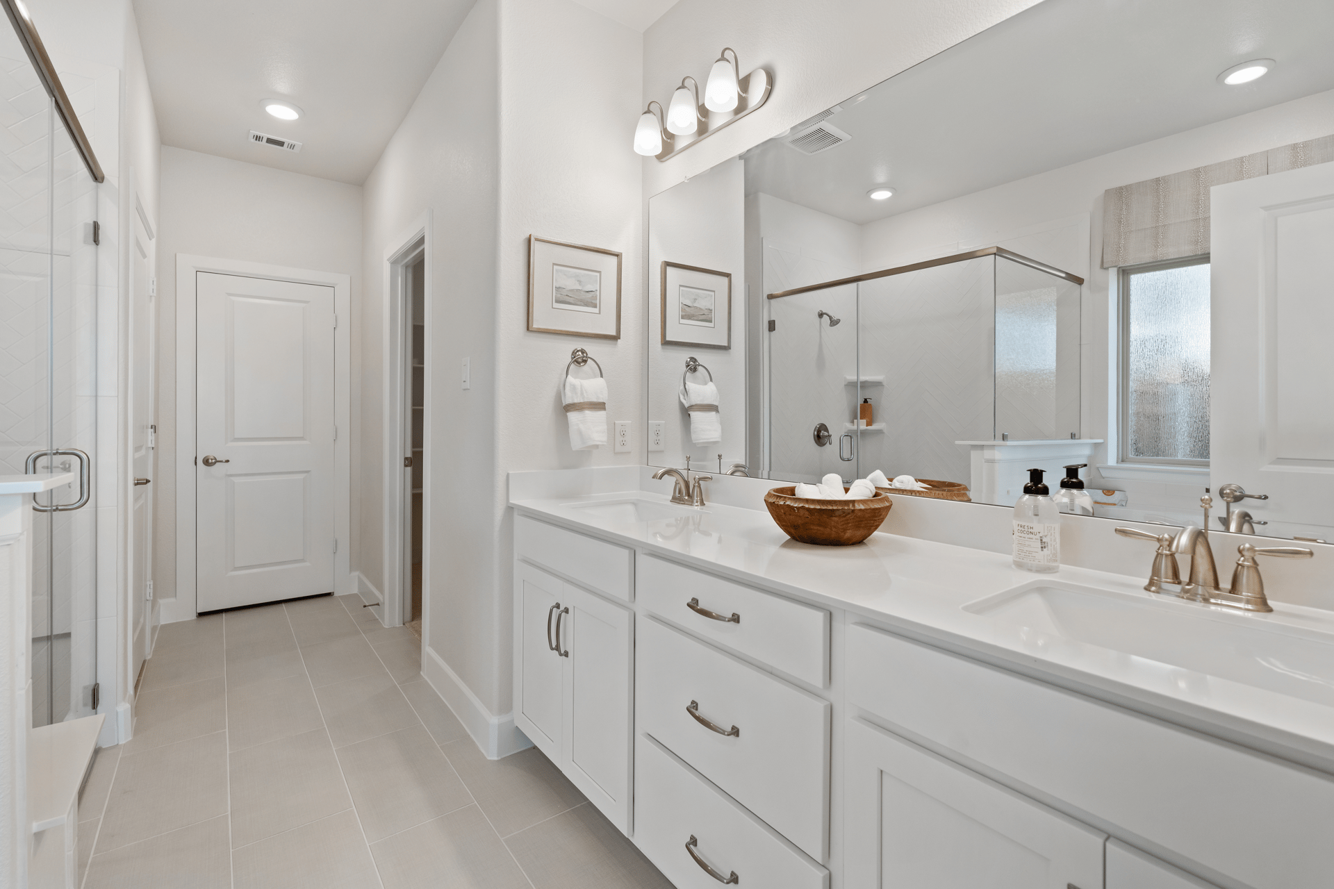 445916ff-6ae1-4cc1-9e62-aa1317d09d67