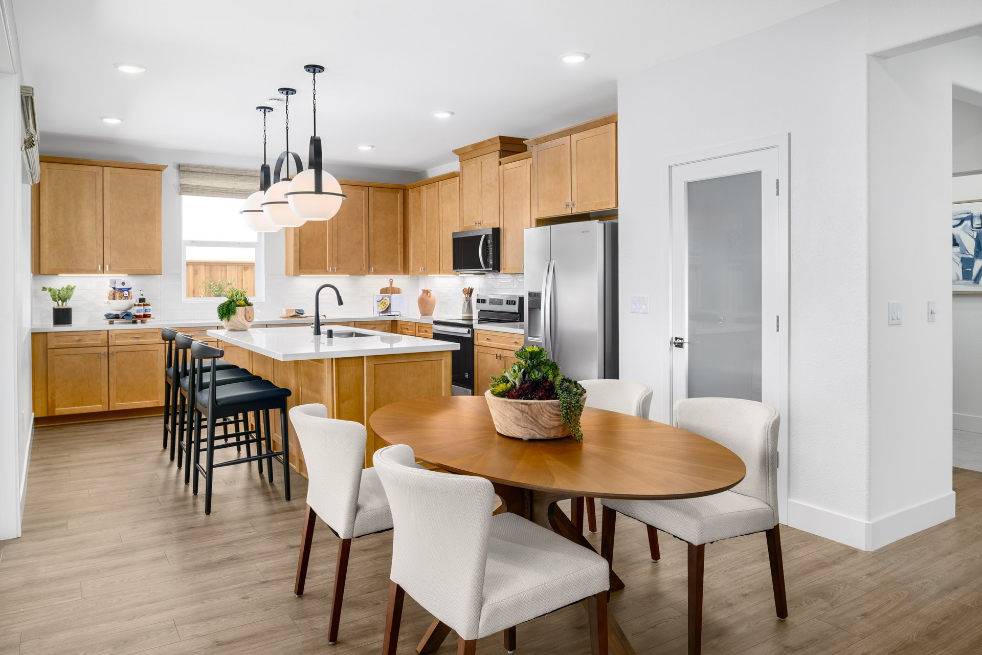 49c6b70e-f85c-4929-a992-39b5bf87326d