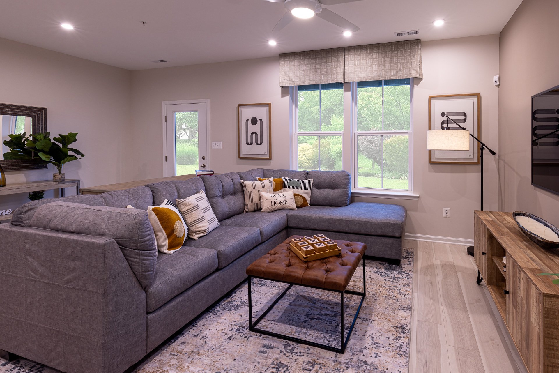 566aebff-75f3-42d5-a476-a6d751377c7b