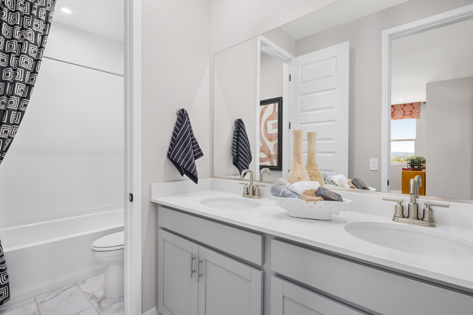 585189fc-038c-4489-b4d3-c8690d4f9753