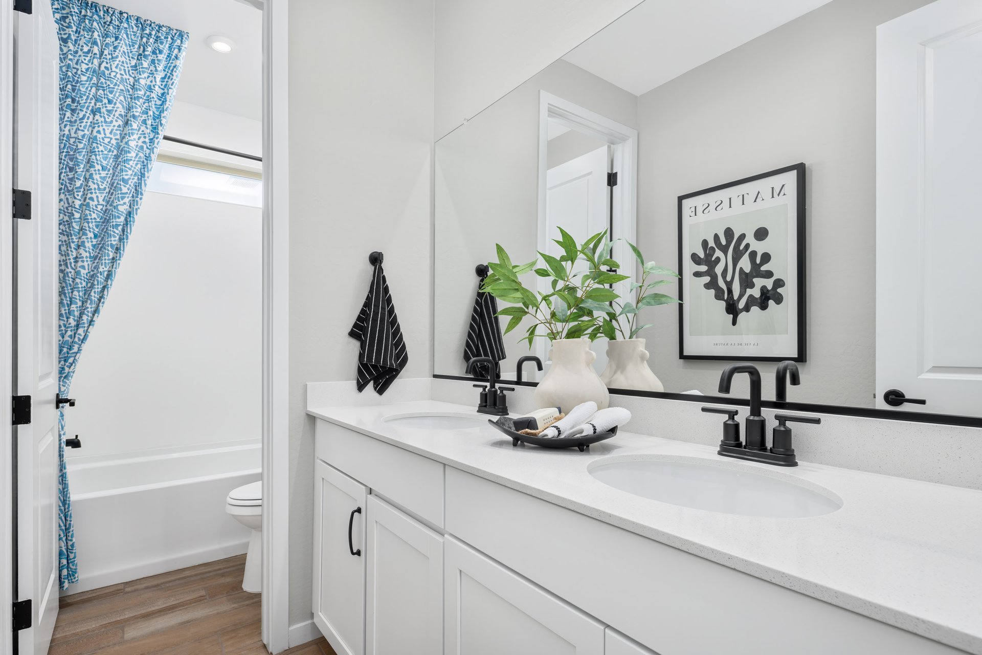 5920a635-4322-4eb8-853f-5c5f32d58702