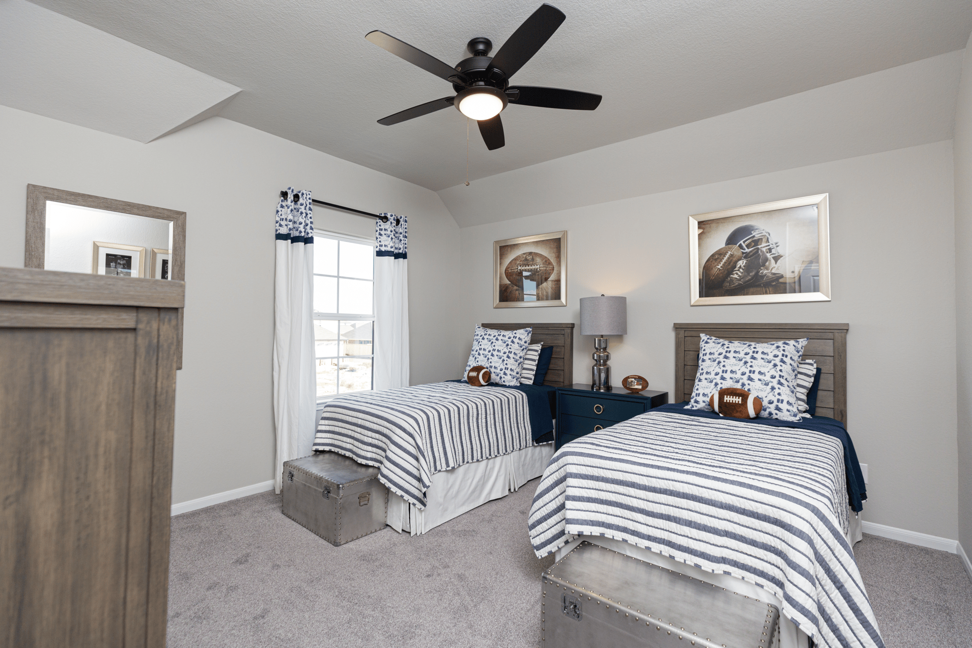 597a9d9b-bdf4-438f-8a8a-559076849f62