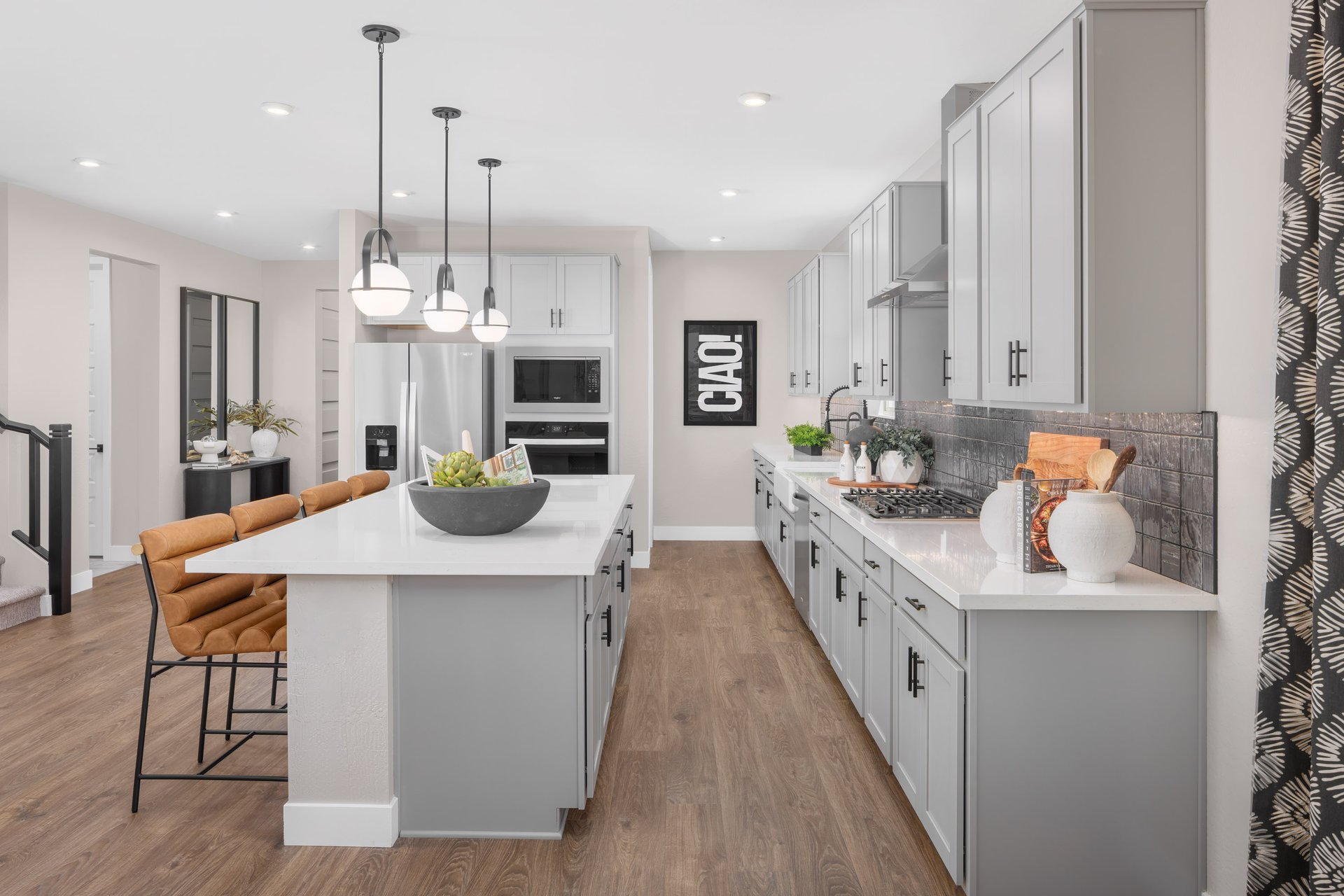 6b8c8c94-175c-4d46-9643-99f6fa06d604