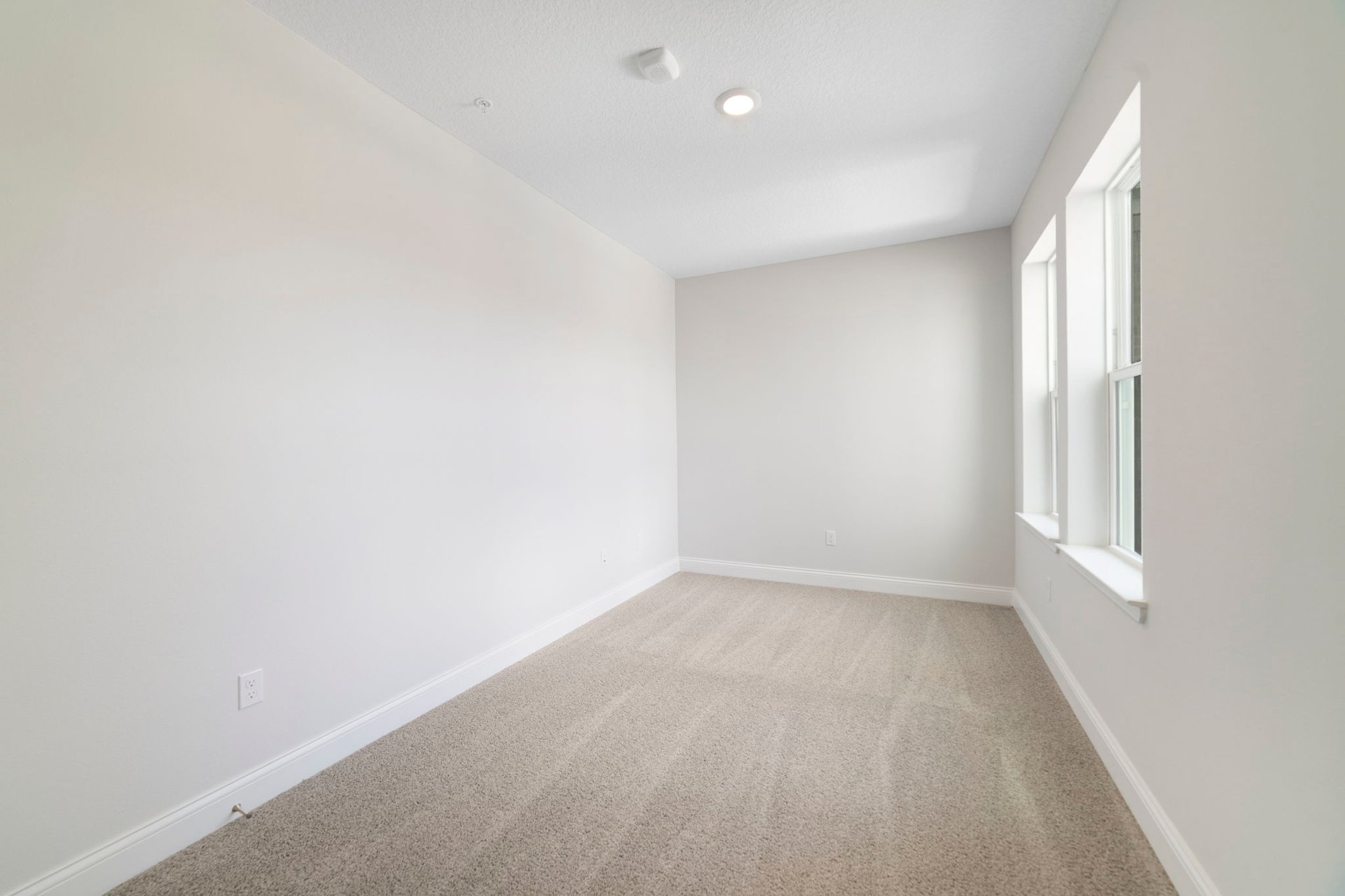 720f2e0b-98a6-4e50-89a6-adcec3bf5eca