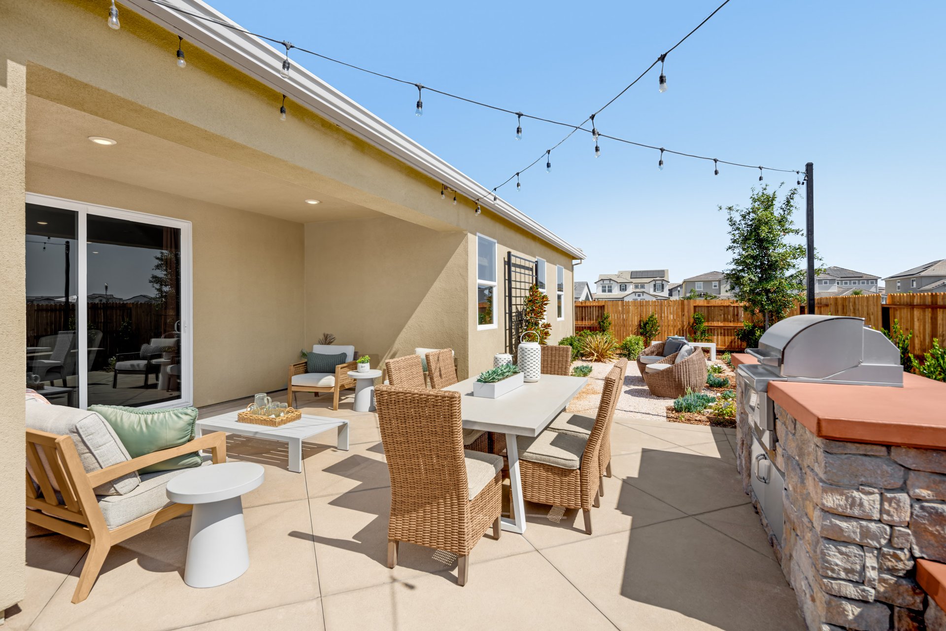 723b10cd-c5b7-47b5-9328-1636792857bd