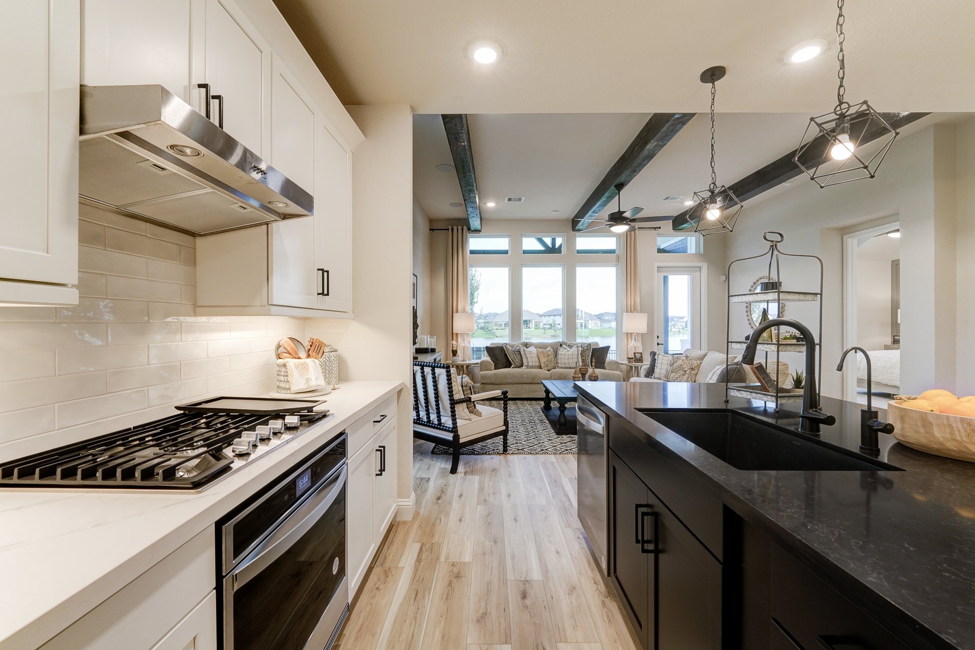 77e1269e-445e-403b-90a1-228ea4963e01