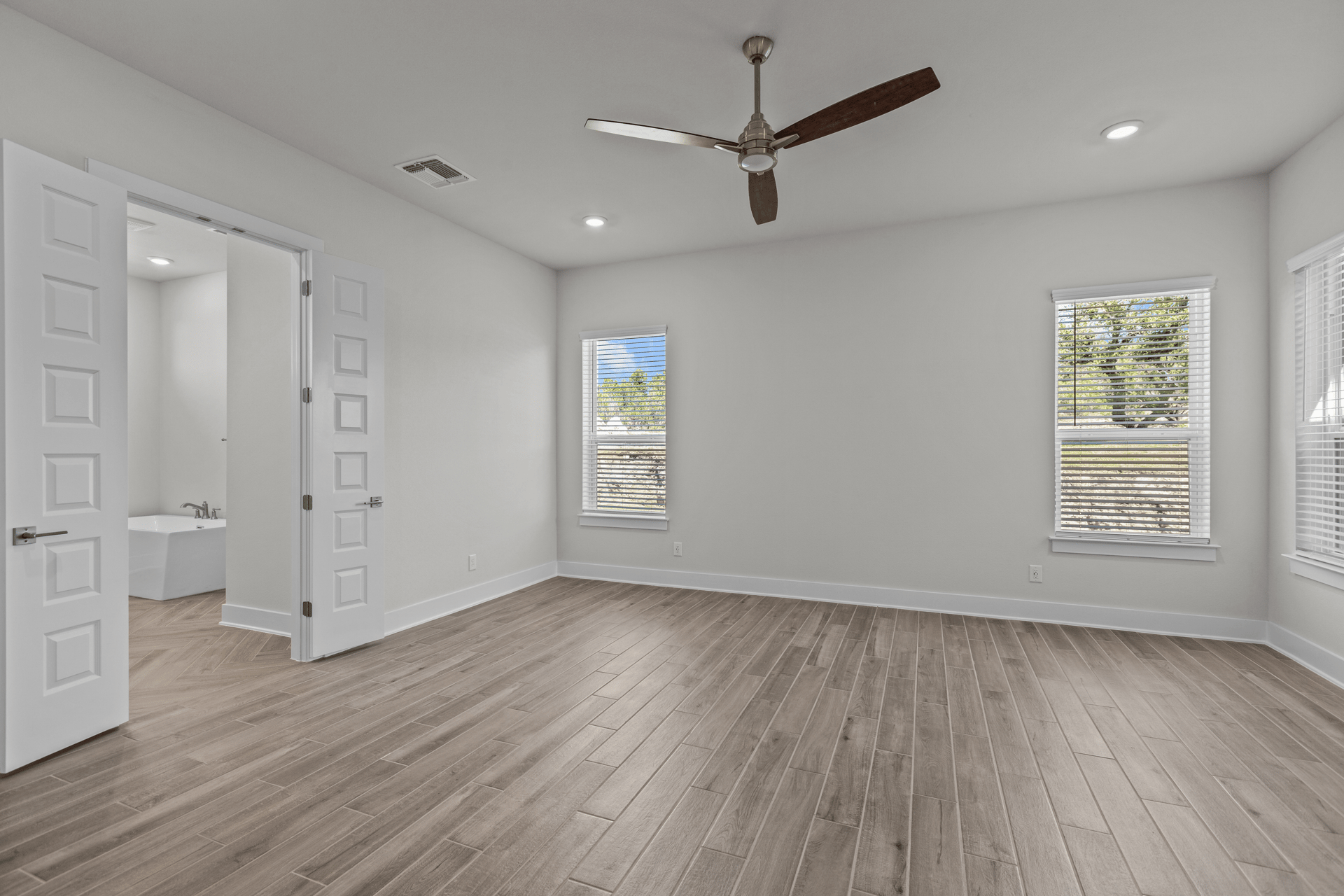 7cbe6ae5-f4f9-4c98-9e8f-b0ba3d4e2044