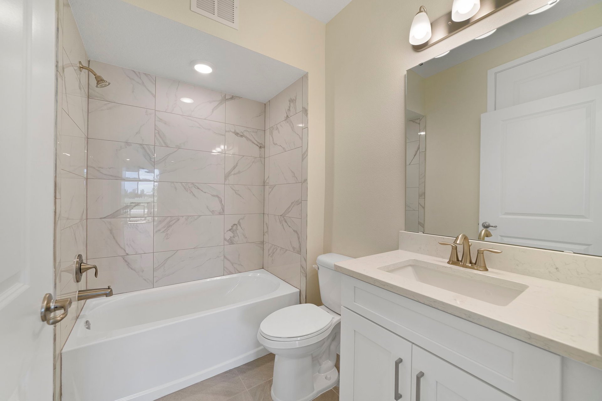 81a7b5ba-cf60-49f3-a72a-2f838172a580