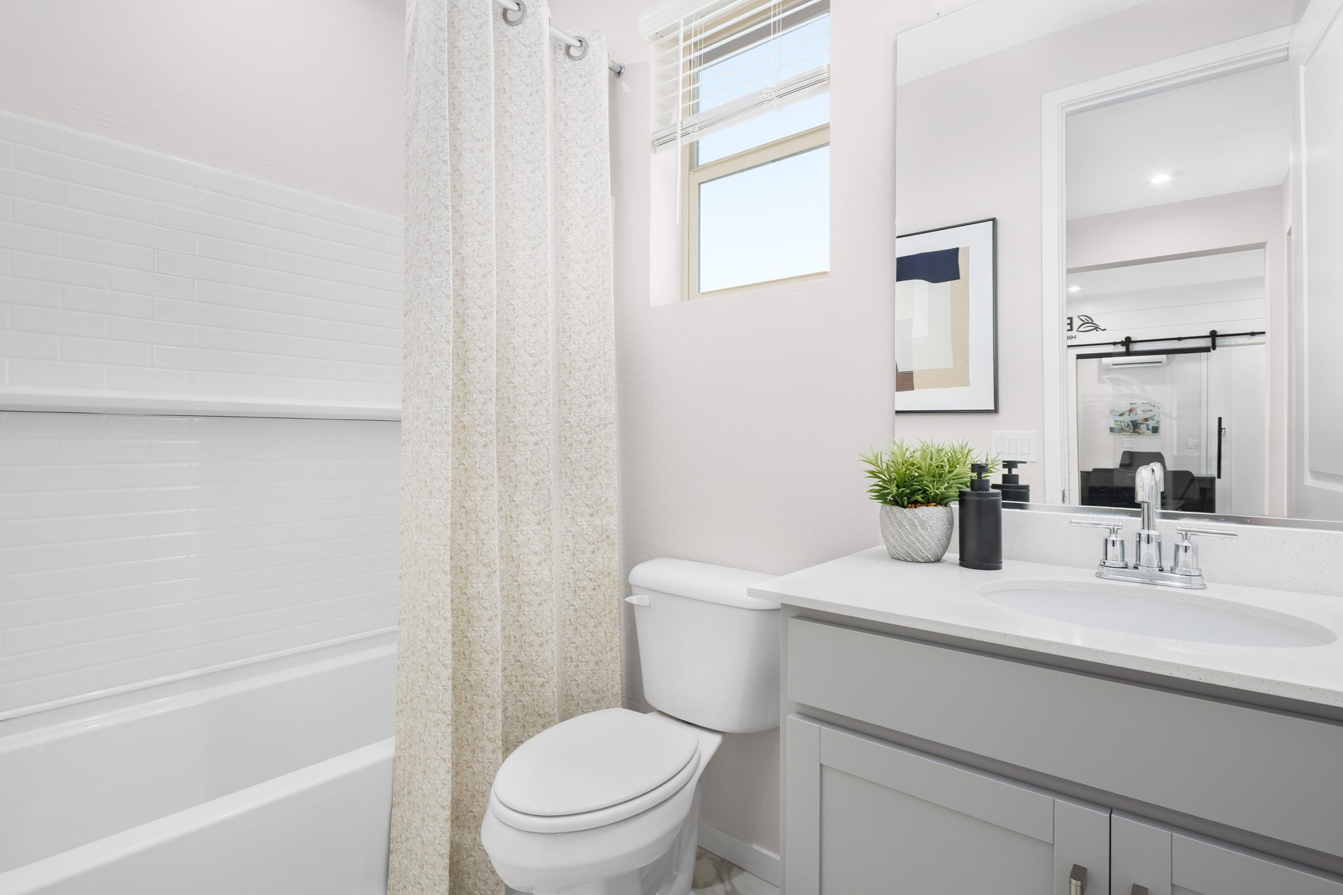 8b104fba-cc62-4b83-9082-5ab644a5f61c