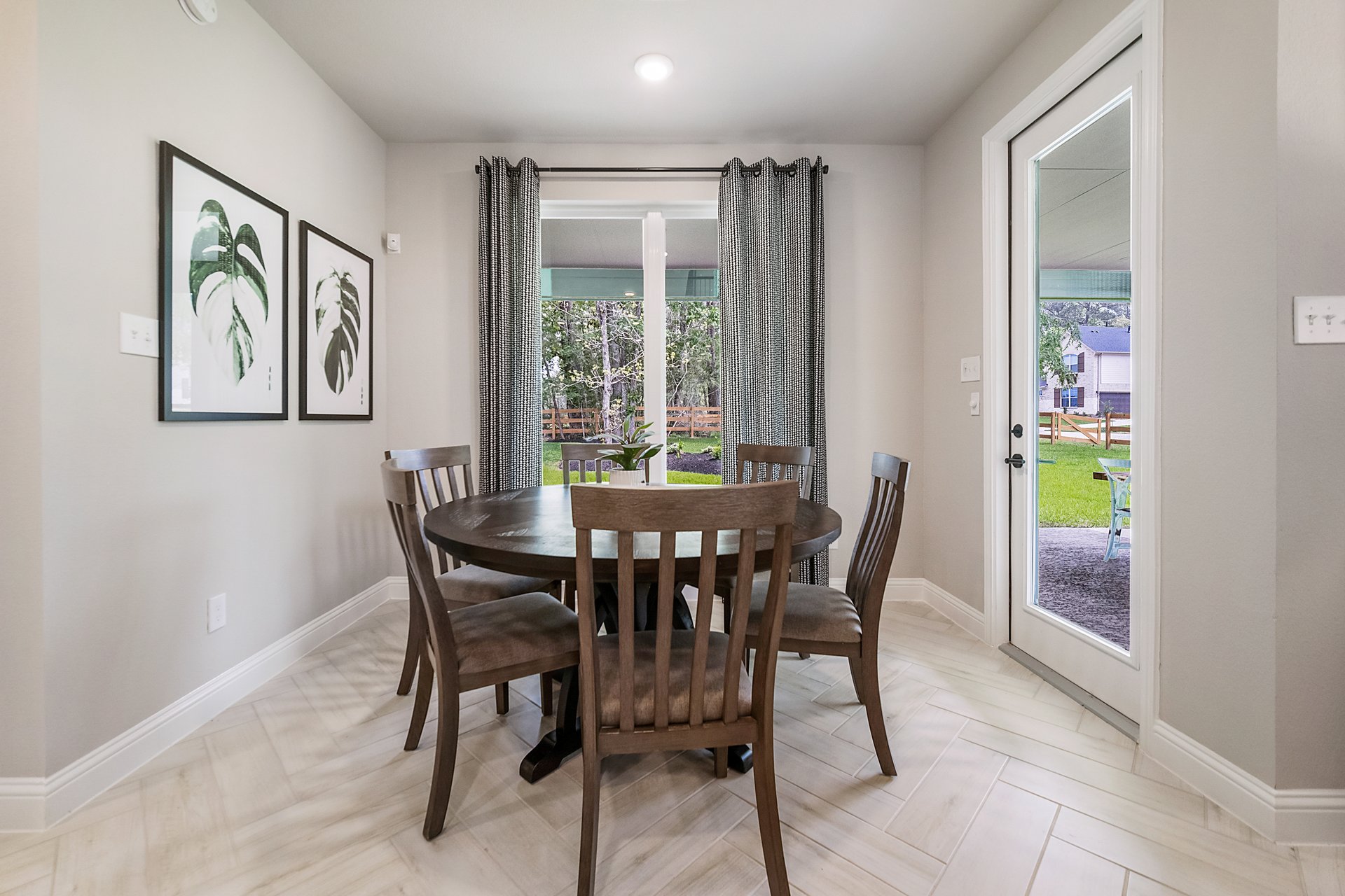 976134cc-143b-43ef-84a2-da7f669eba9b