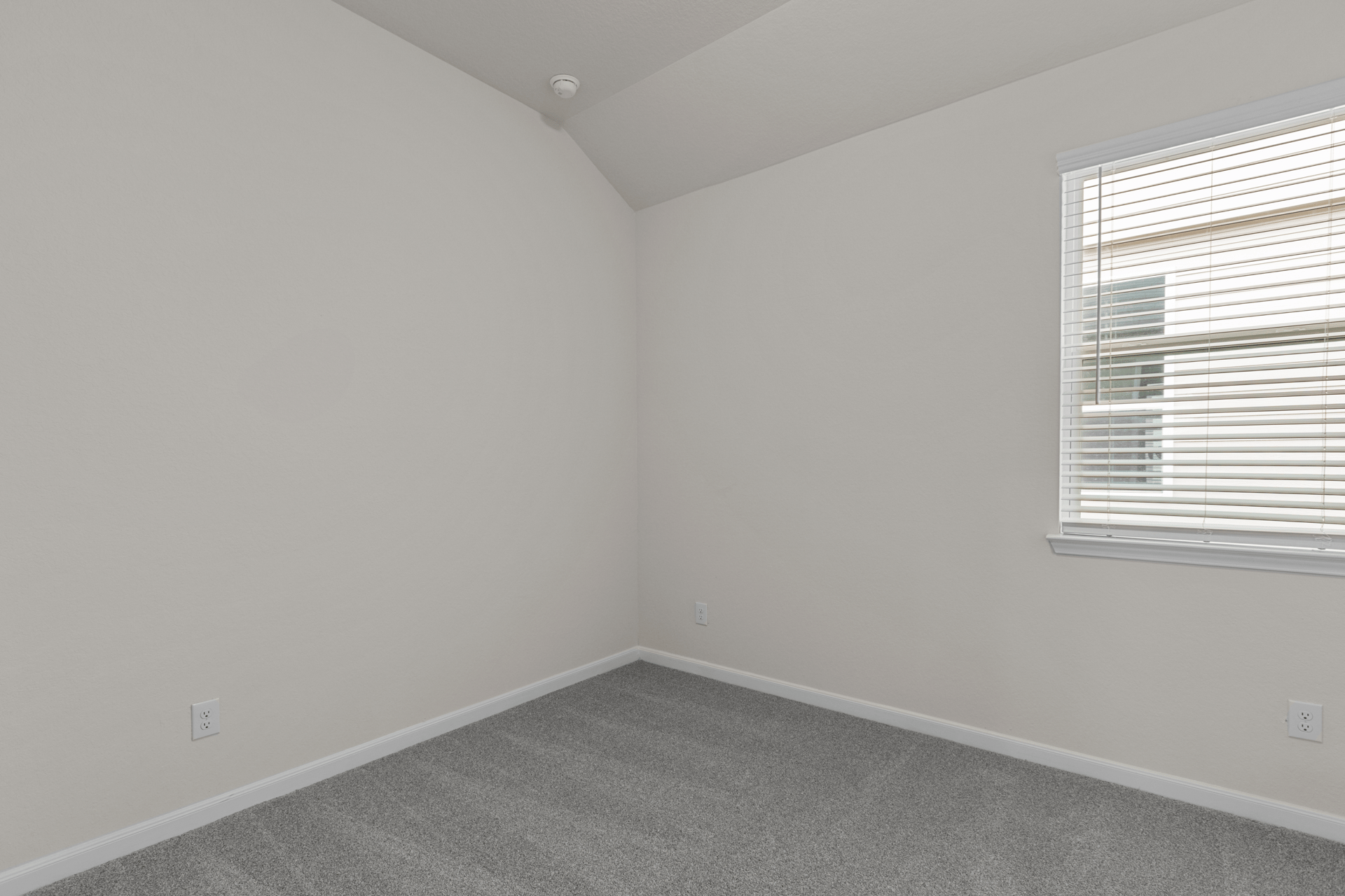 9e3d82c0-71fb-42b2-86d3-f84dacd6efd2