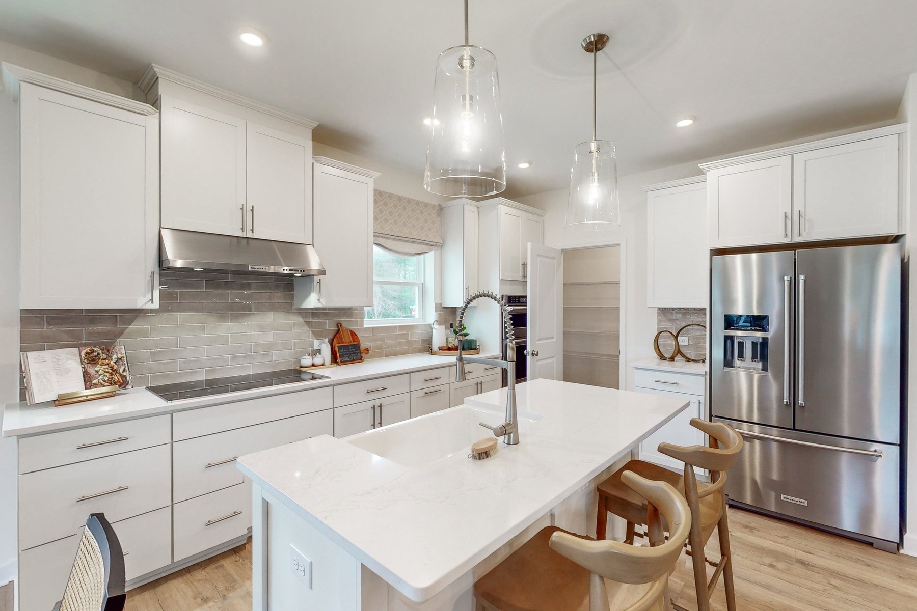 a6759294-457d-462d-91d1-20621bffdf91