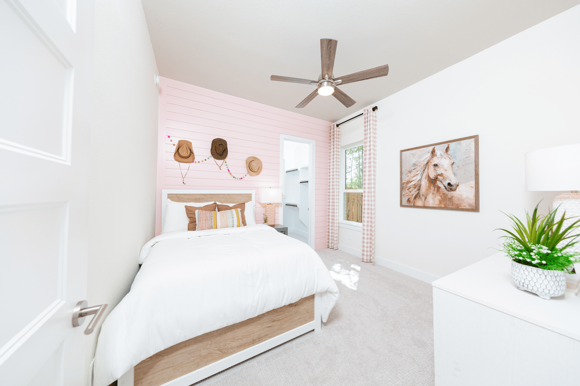 aa463c1e-2333-4068-9ae9-7798fcfc6c41