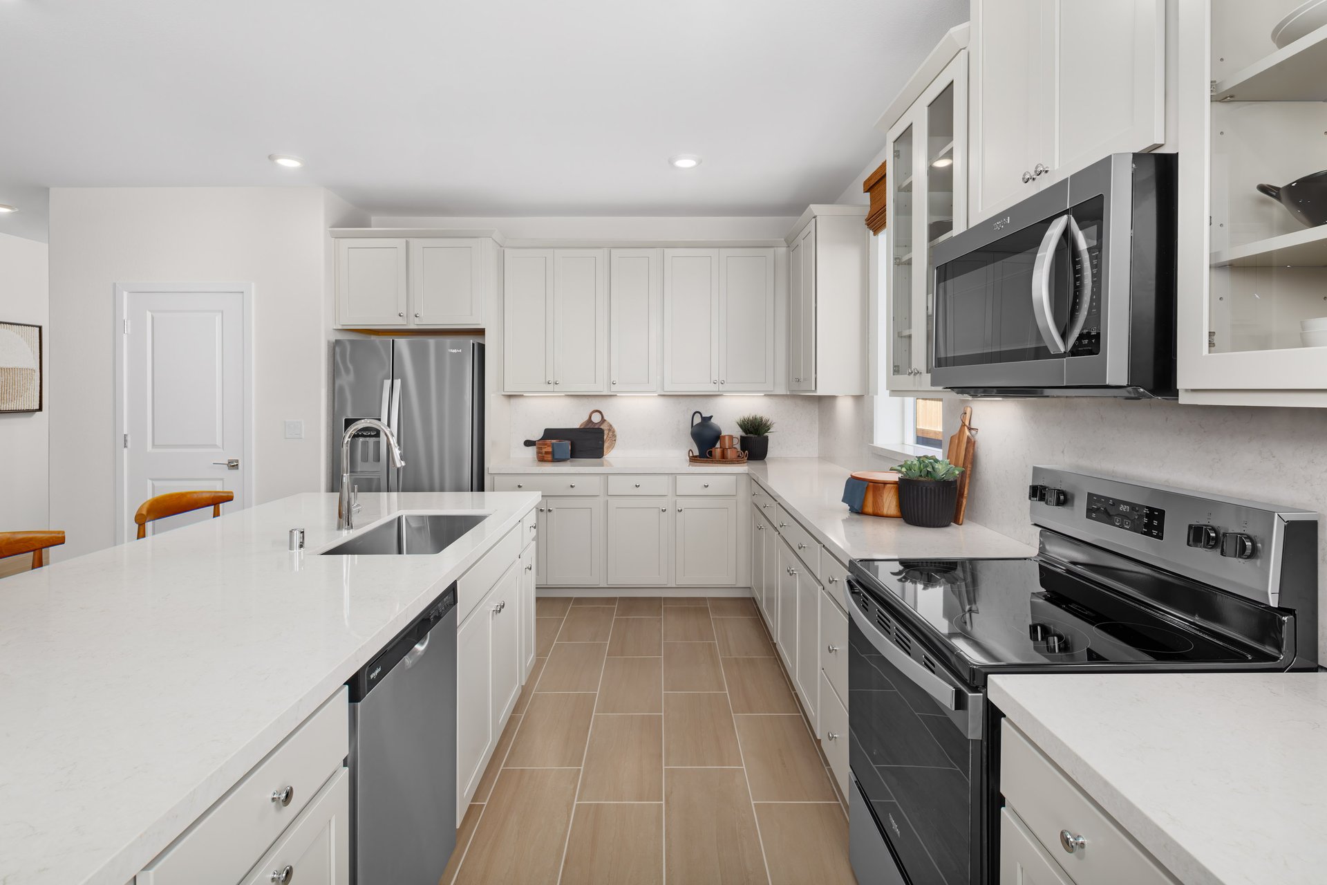 aeaeffa9-7d85-434f-bfe5-53a4aa57ec65