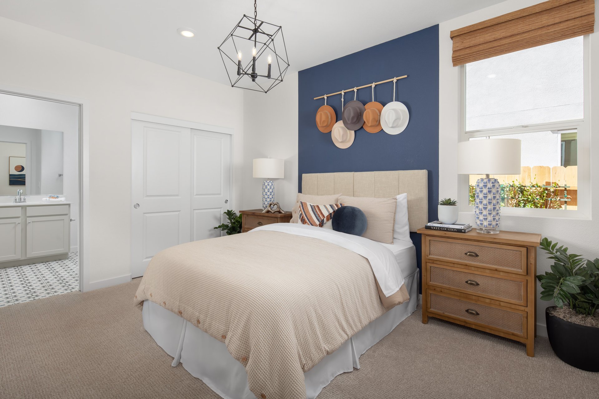 b4dfa5fe-ab92-4cfe-9bd8-f628d406770c