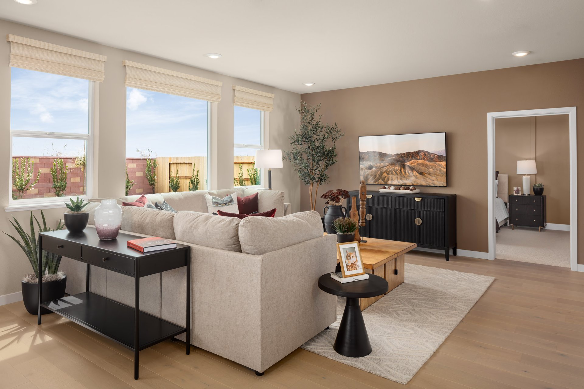 b905a211-8d4f-497a-8bfb-6c317c3658d8