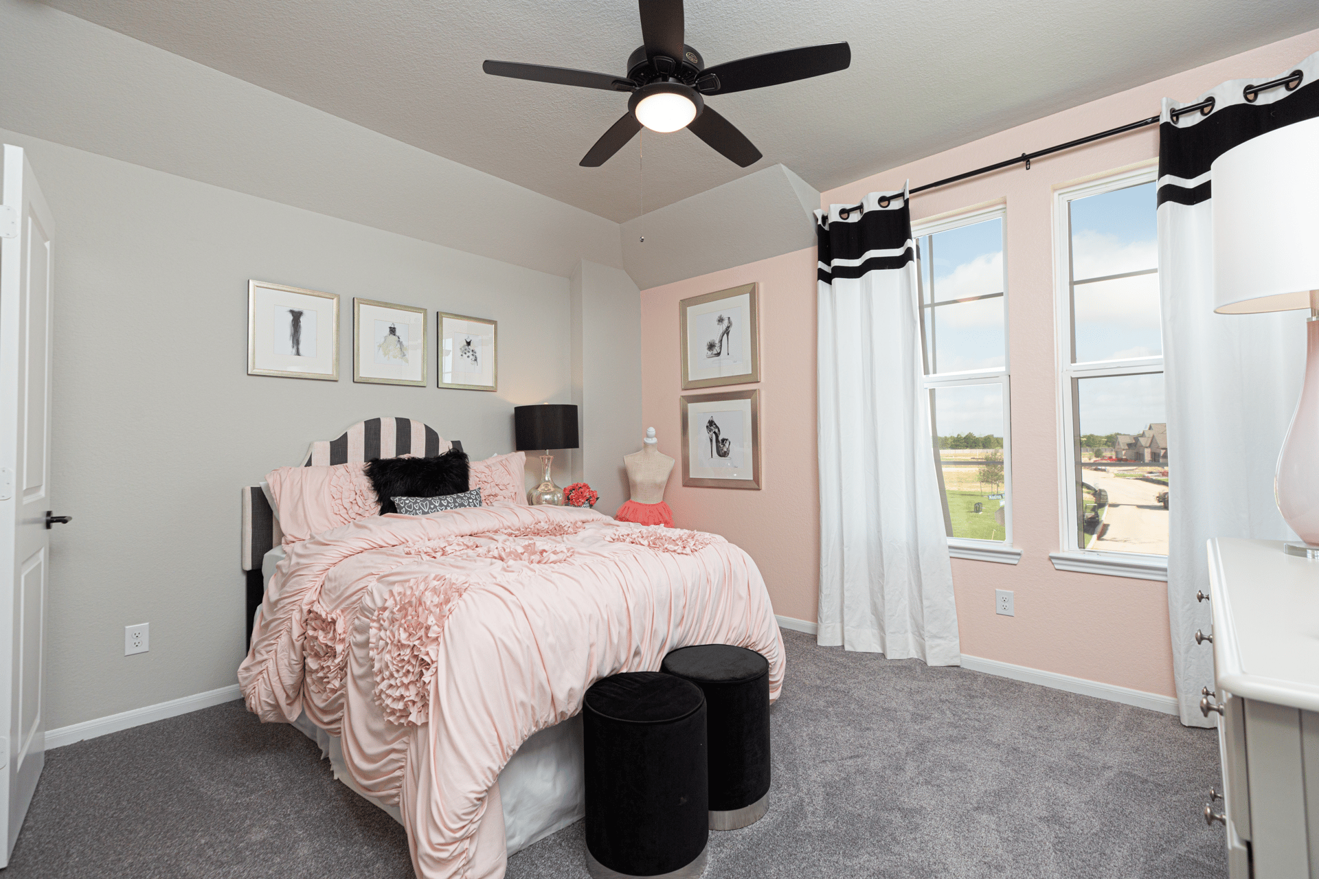 ba66154c-0edc-49e6-9840-bd998bbb28c0