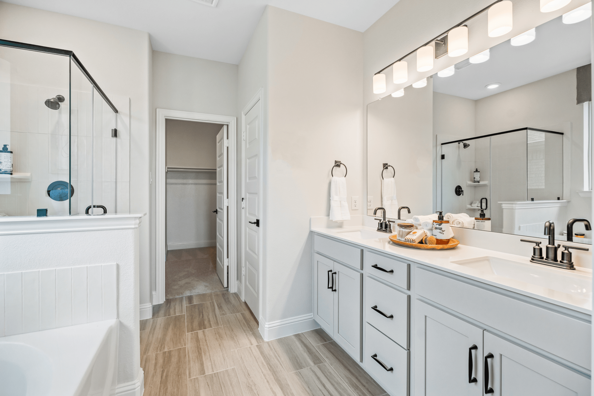 c5b49e5b-c641-4a15-a72f-1b8f59943a0d