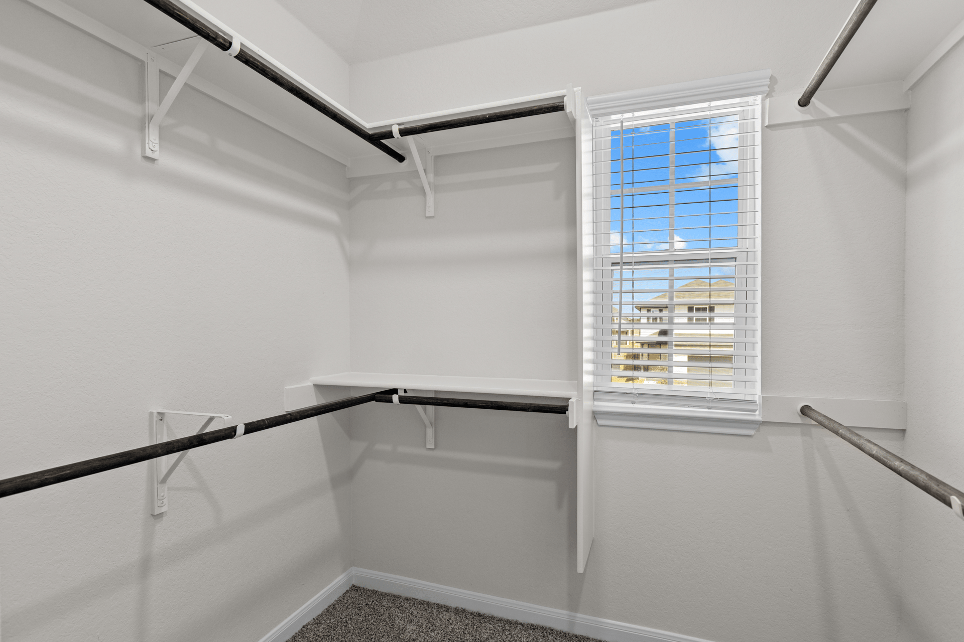 c9dc8c5f-c8a8-4880-b547-f10e998a0641