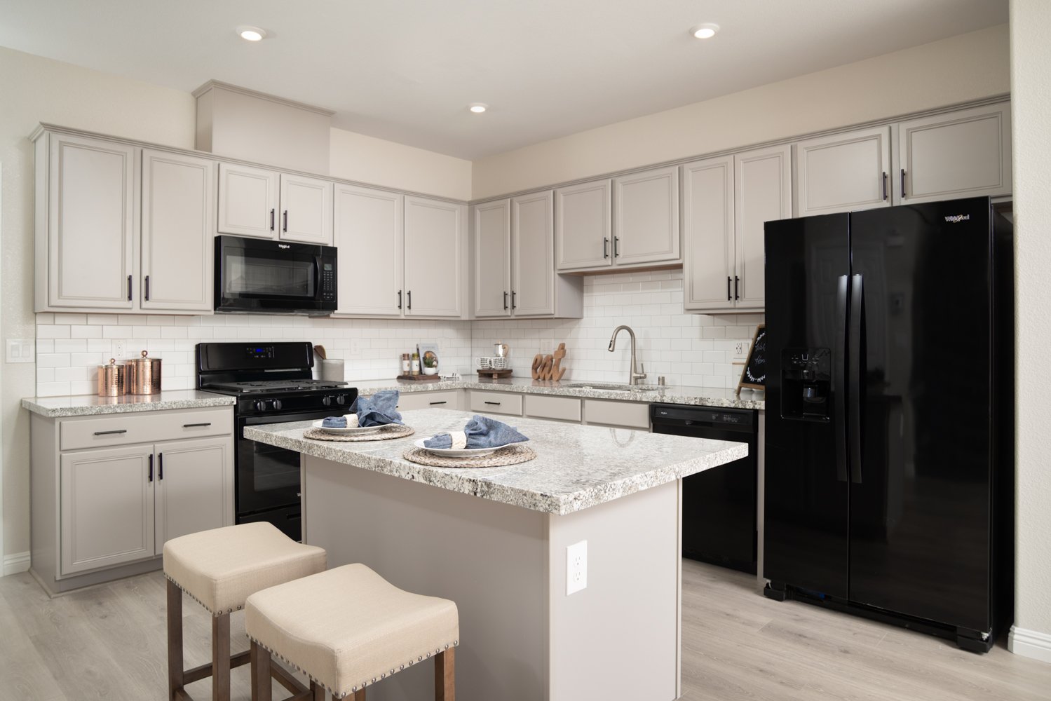 d034ebd3-12b6-48c0-8dc7-8ac13687e743