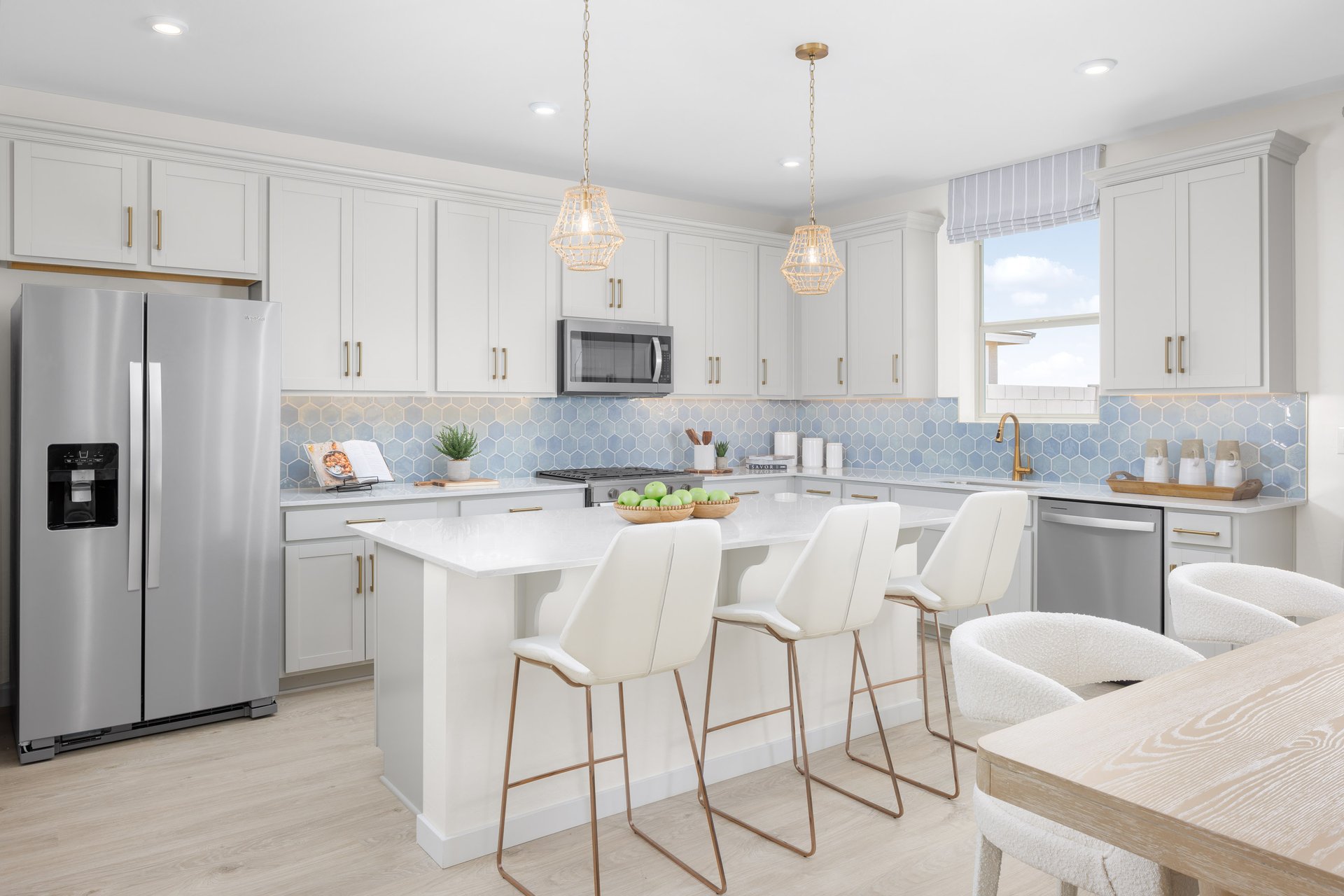 d91ffe8f-a4b6-46ca-a961-a3b96c3c8ccc