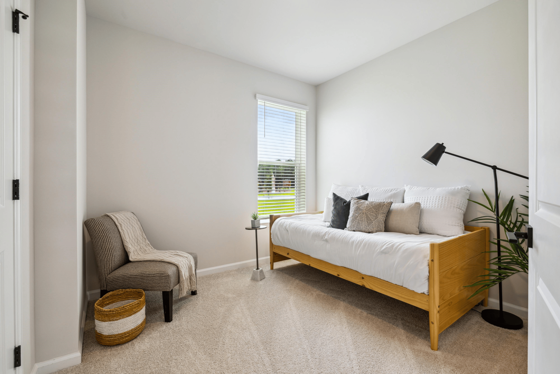 e0df8329-f853-4ff3-8592-47725b74b363