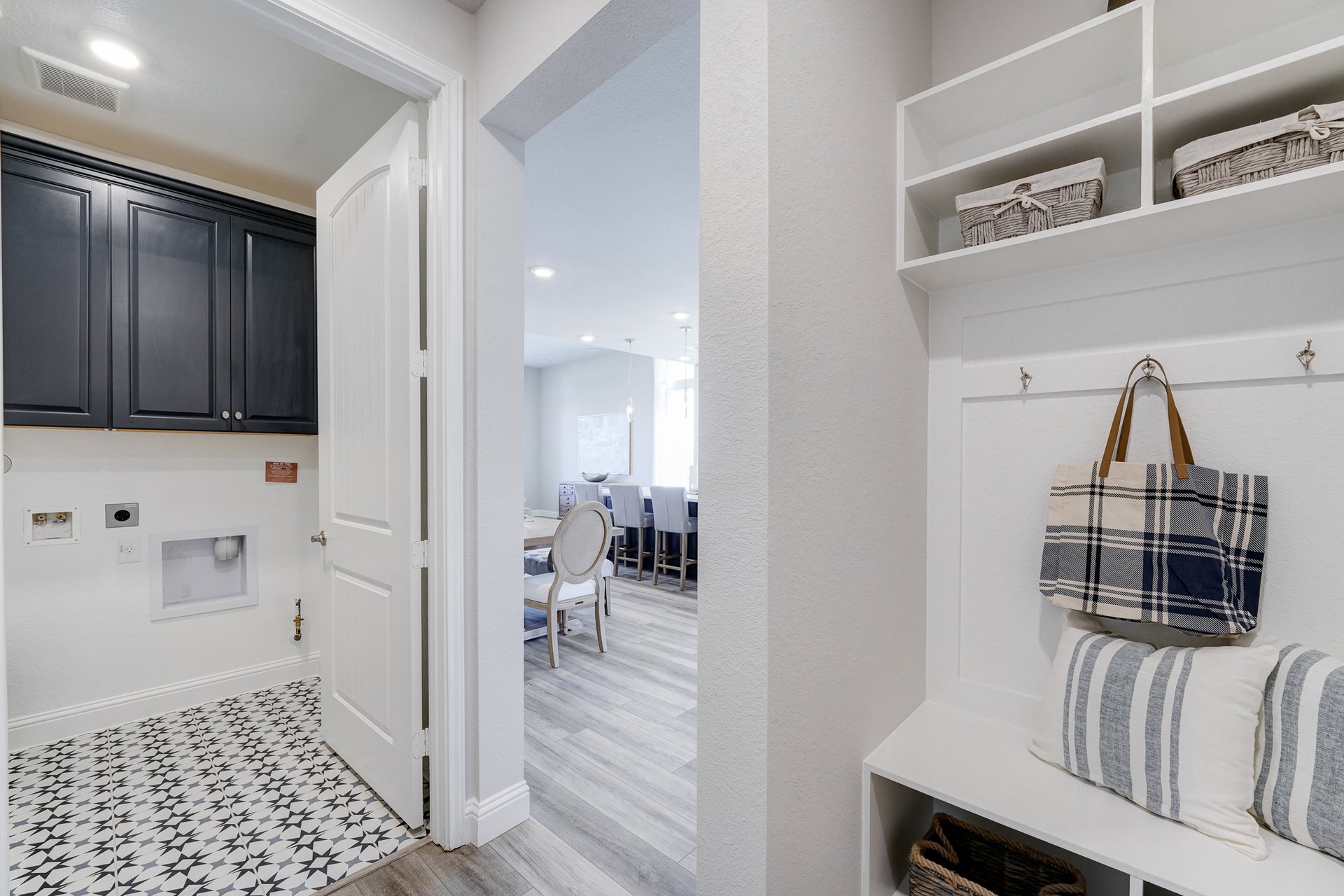 e1a3248e-8282-4337-8044-57e23ea8c87e