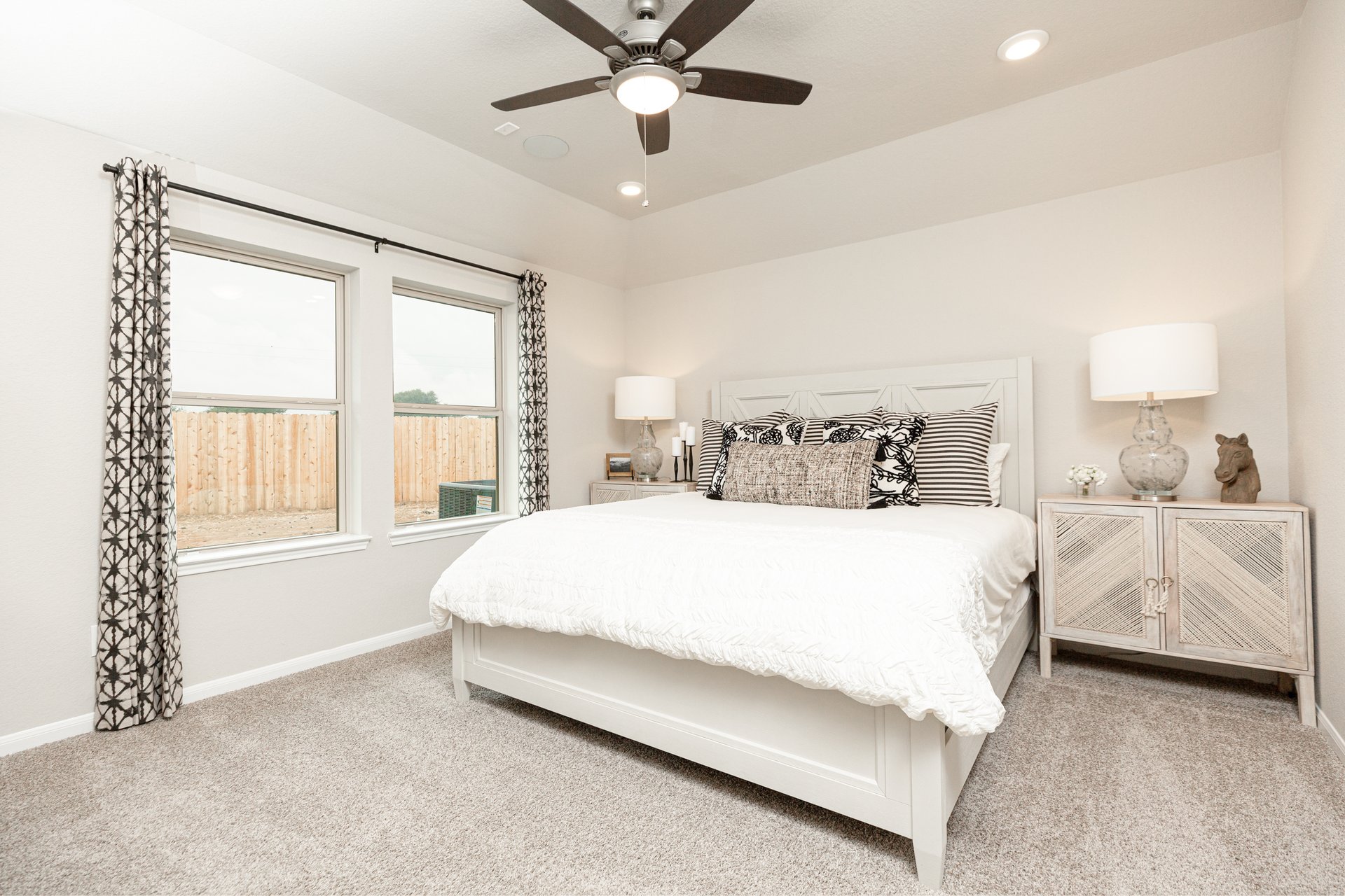 e24d6161-c971-43d2-a7c8-23ada19dcaee