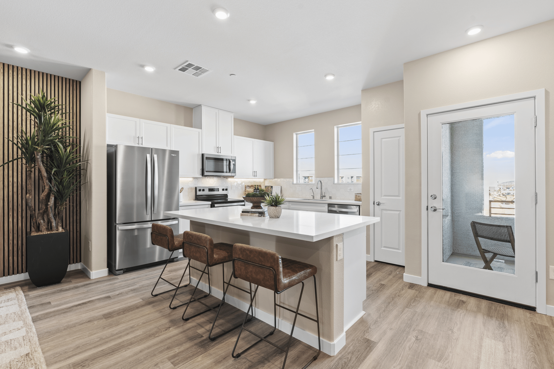 e5330434-e7c8-444a-b924-01691ac2efee