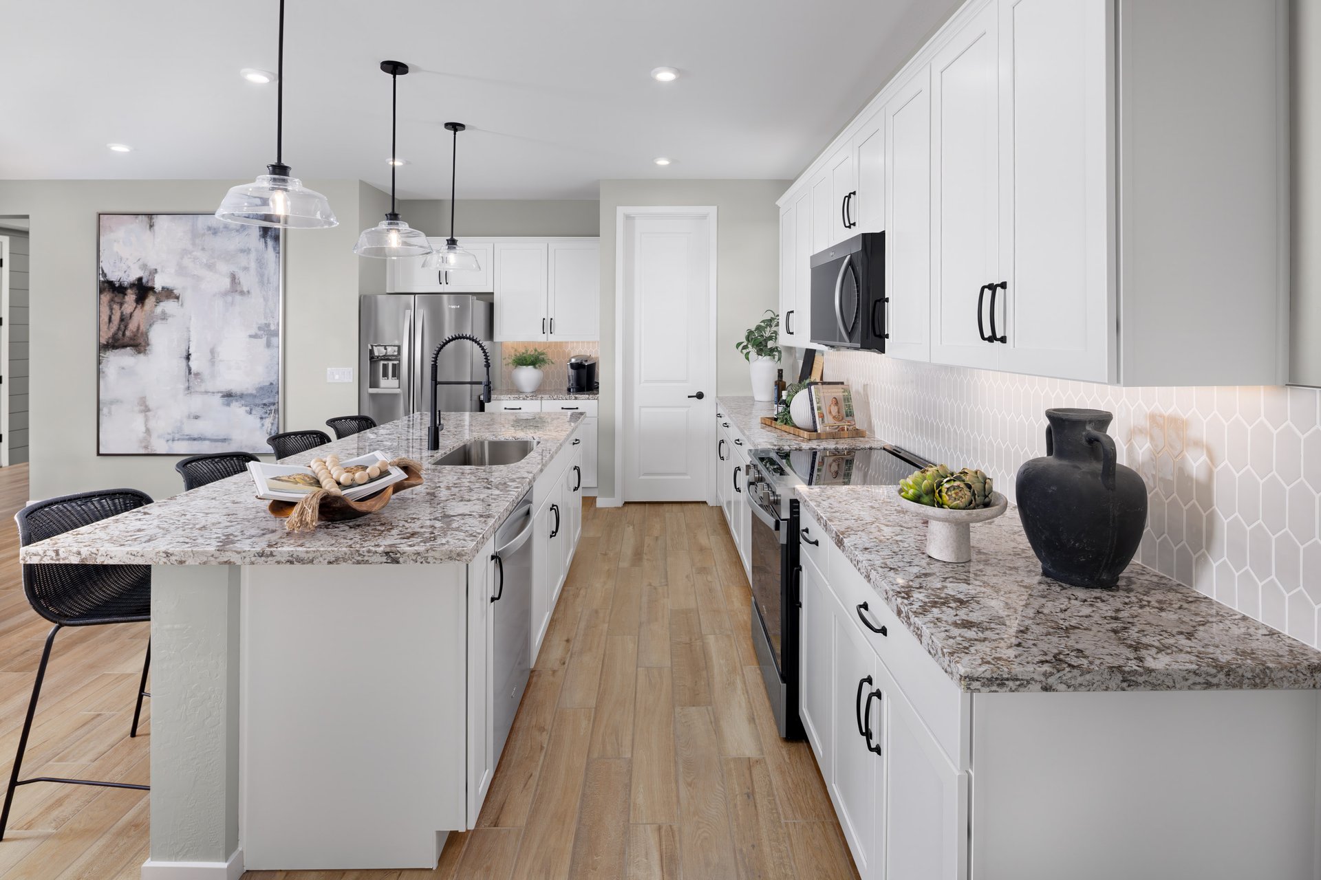 e6d1f79b-5c12-45af-9b4e-3ee83383bc30