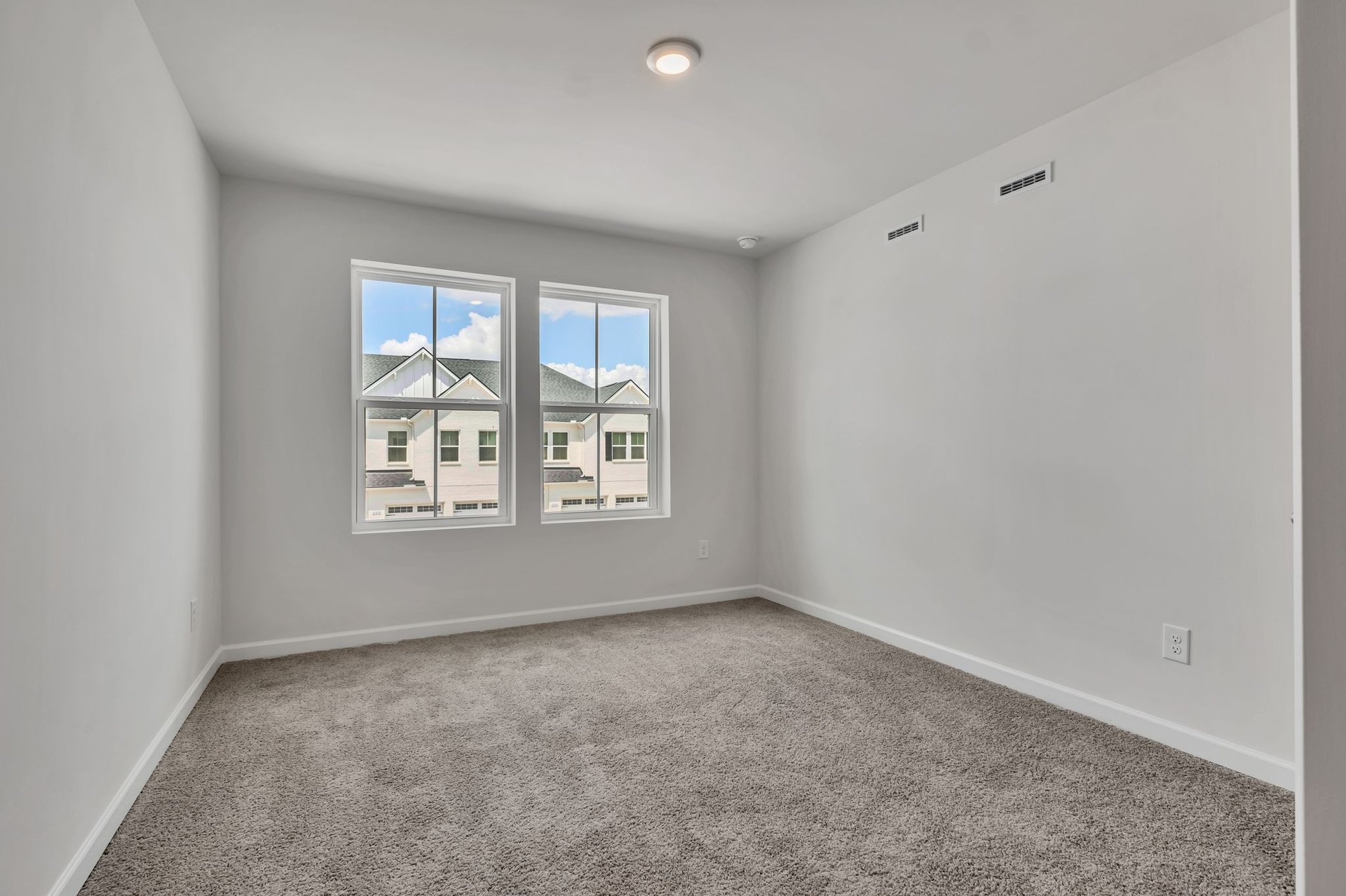 ec968520-02e9-4e77-b301-22bcb54bdc62