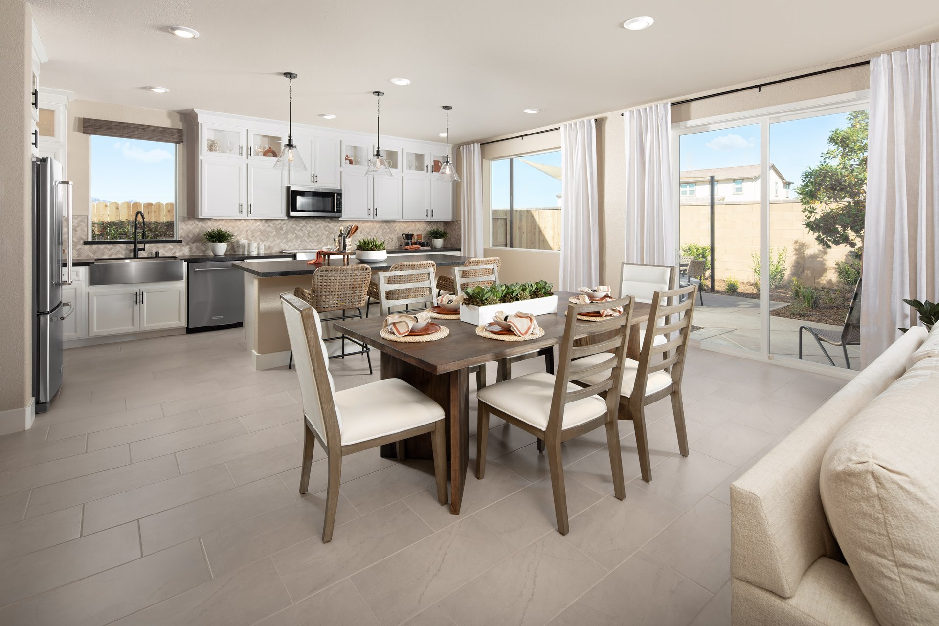 ee31ae88-9aa4-46d8-81b2-087d23d31411