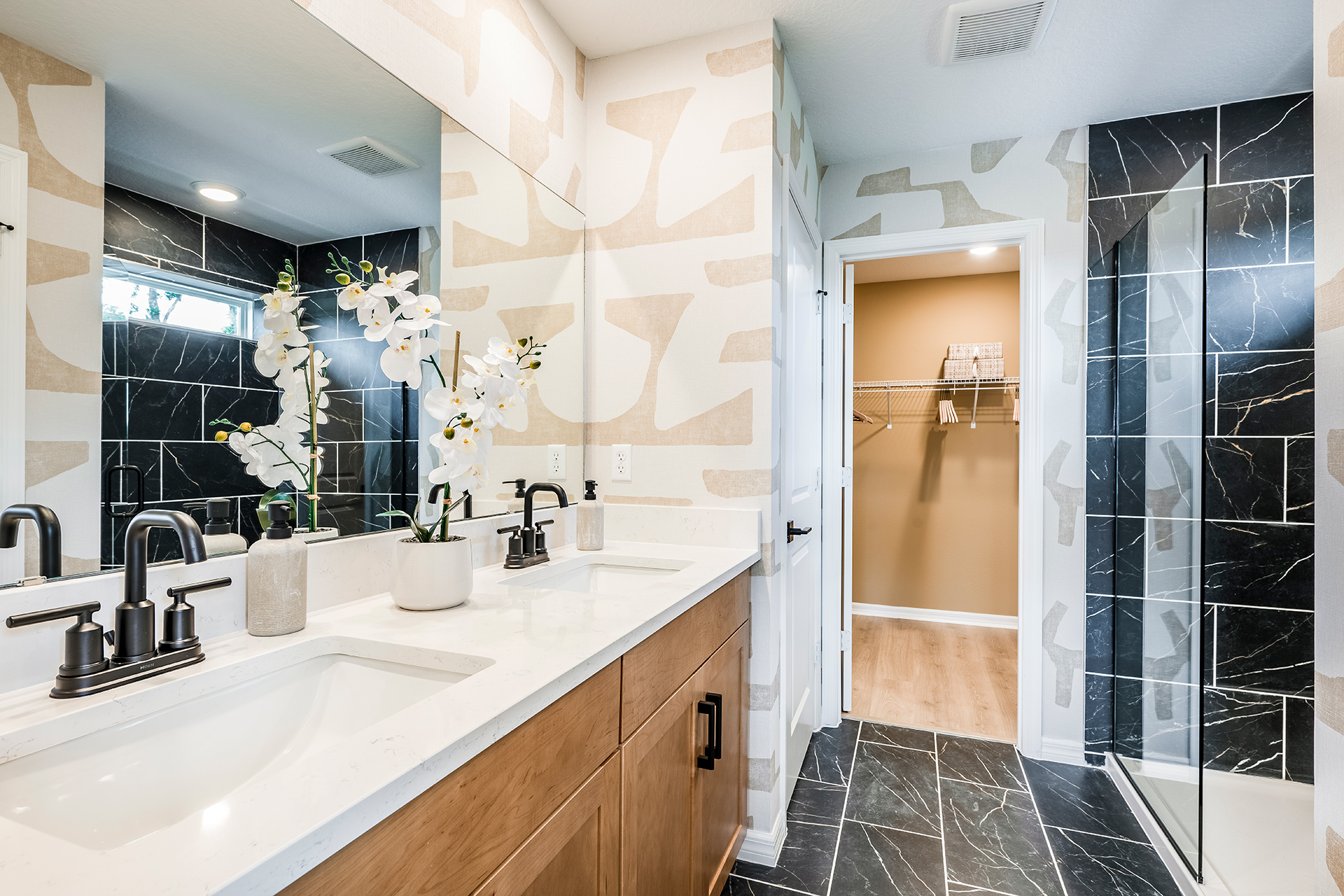 f2a2c4fe-5b59-4c7a-8518-b04c412480f5