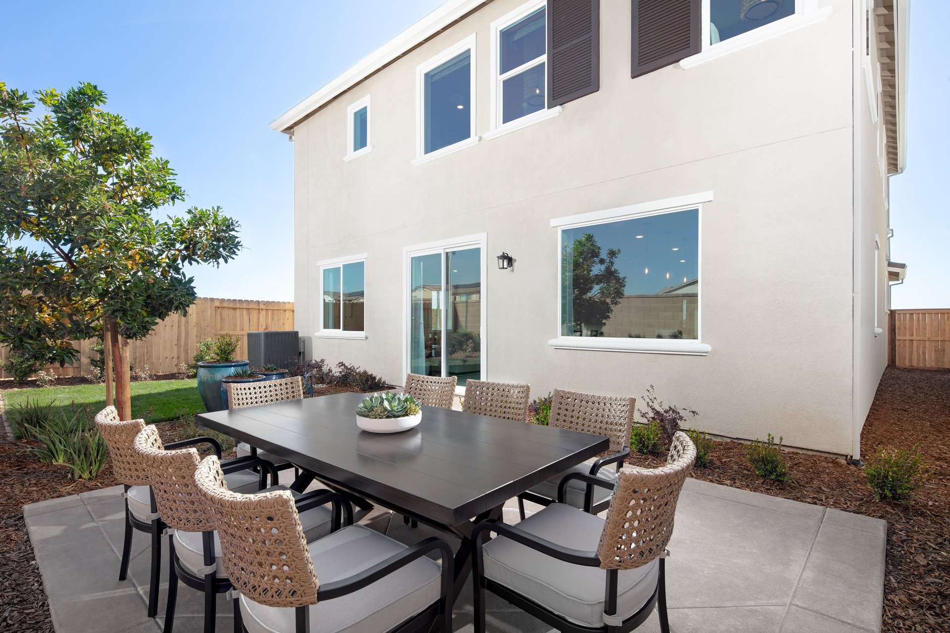 f3071b28-972b-4732-93f4-0d1859fa2957