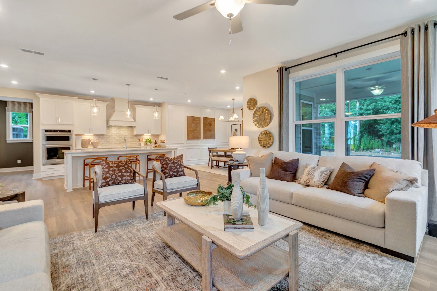 f7b26ea0-f146-4571-be4b-52b14870a771