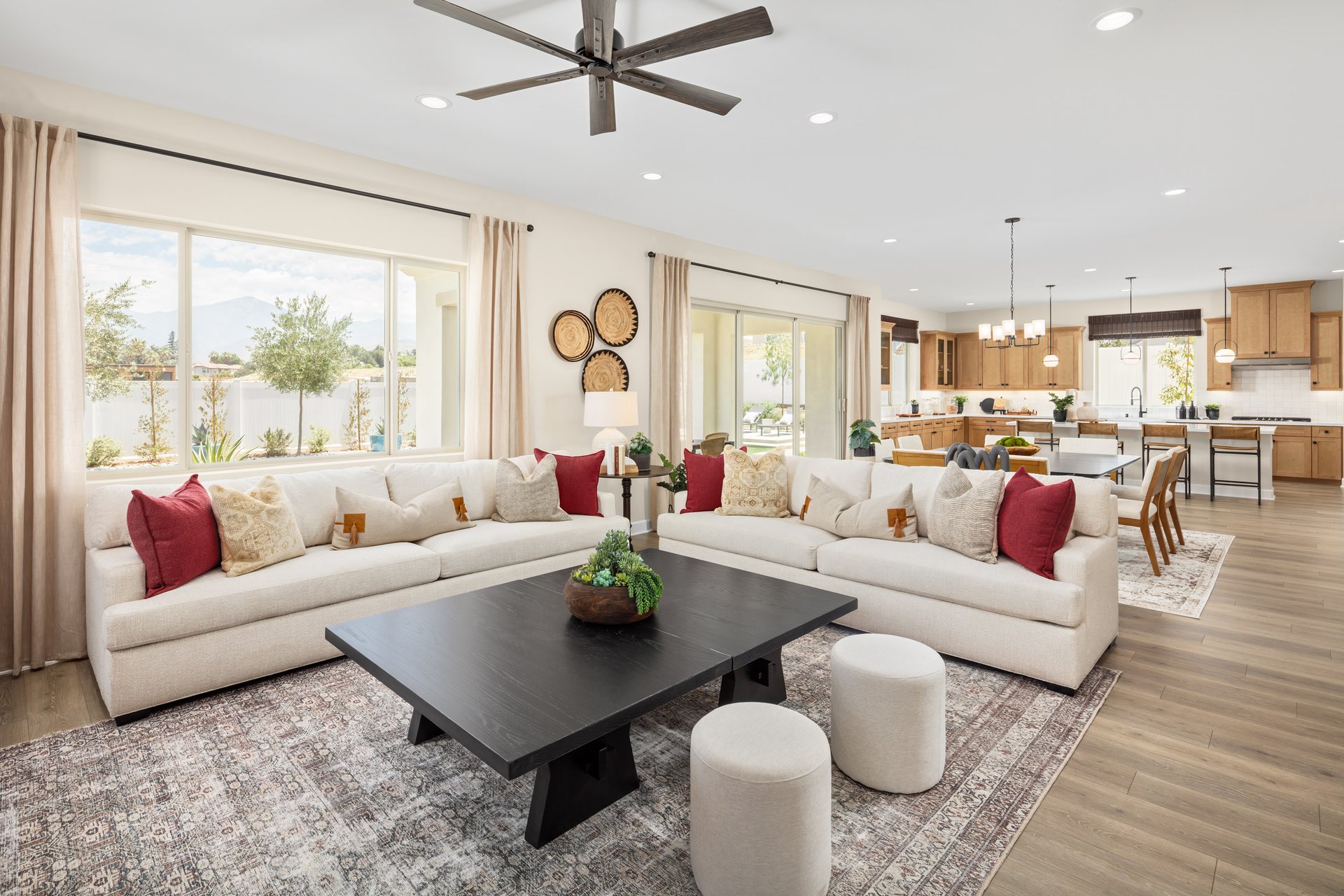 fb9d8cc8-bdc7-451a-b826-6e75c85e39ab