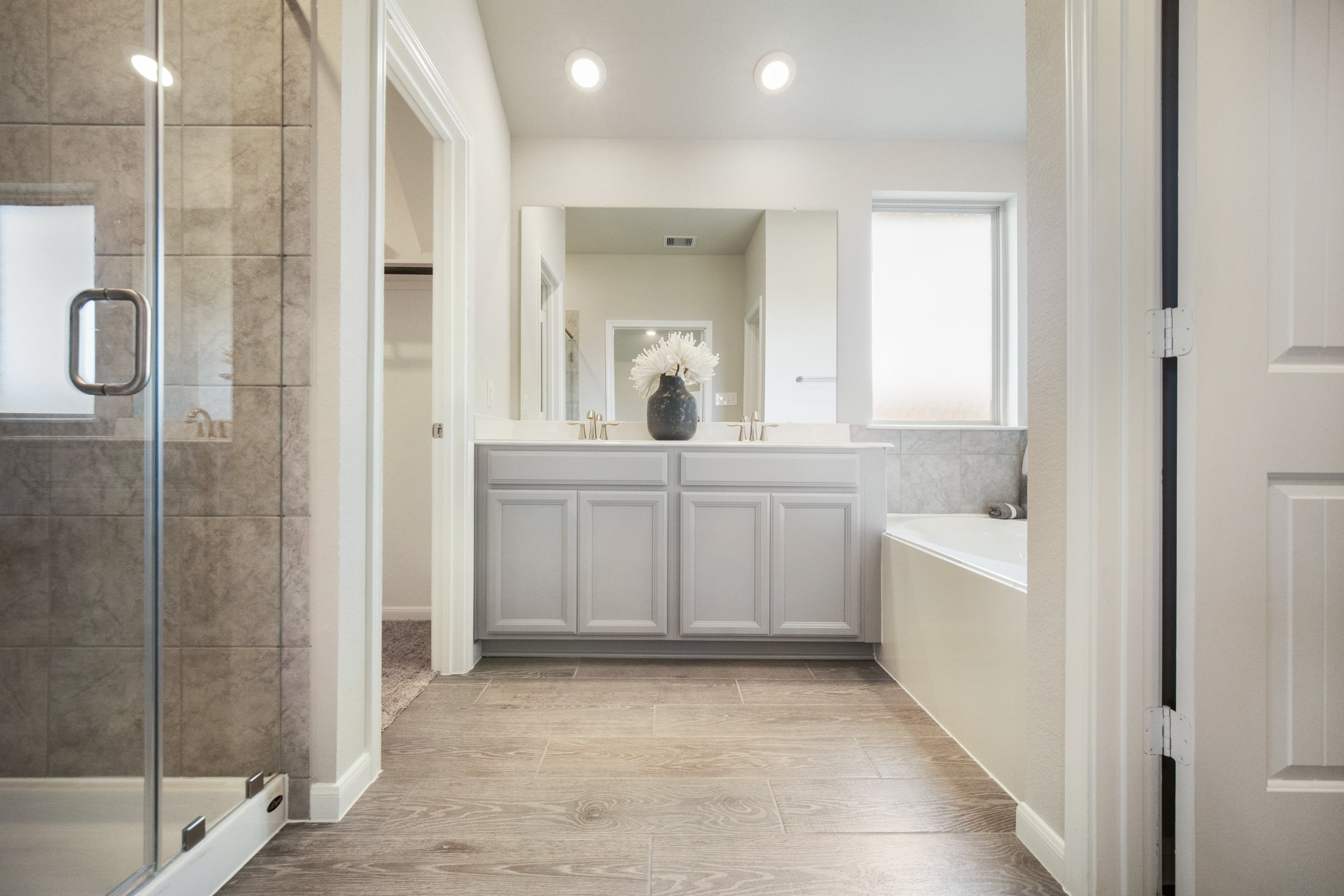 Brook Primary Bathroom