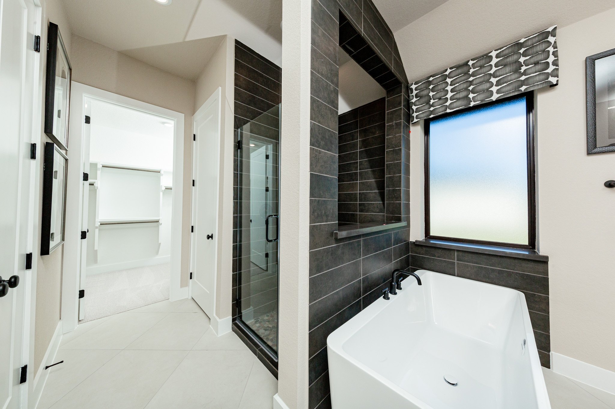 Summerfield Primary Bathroom