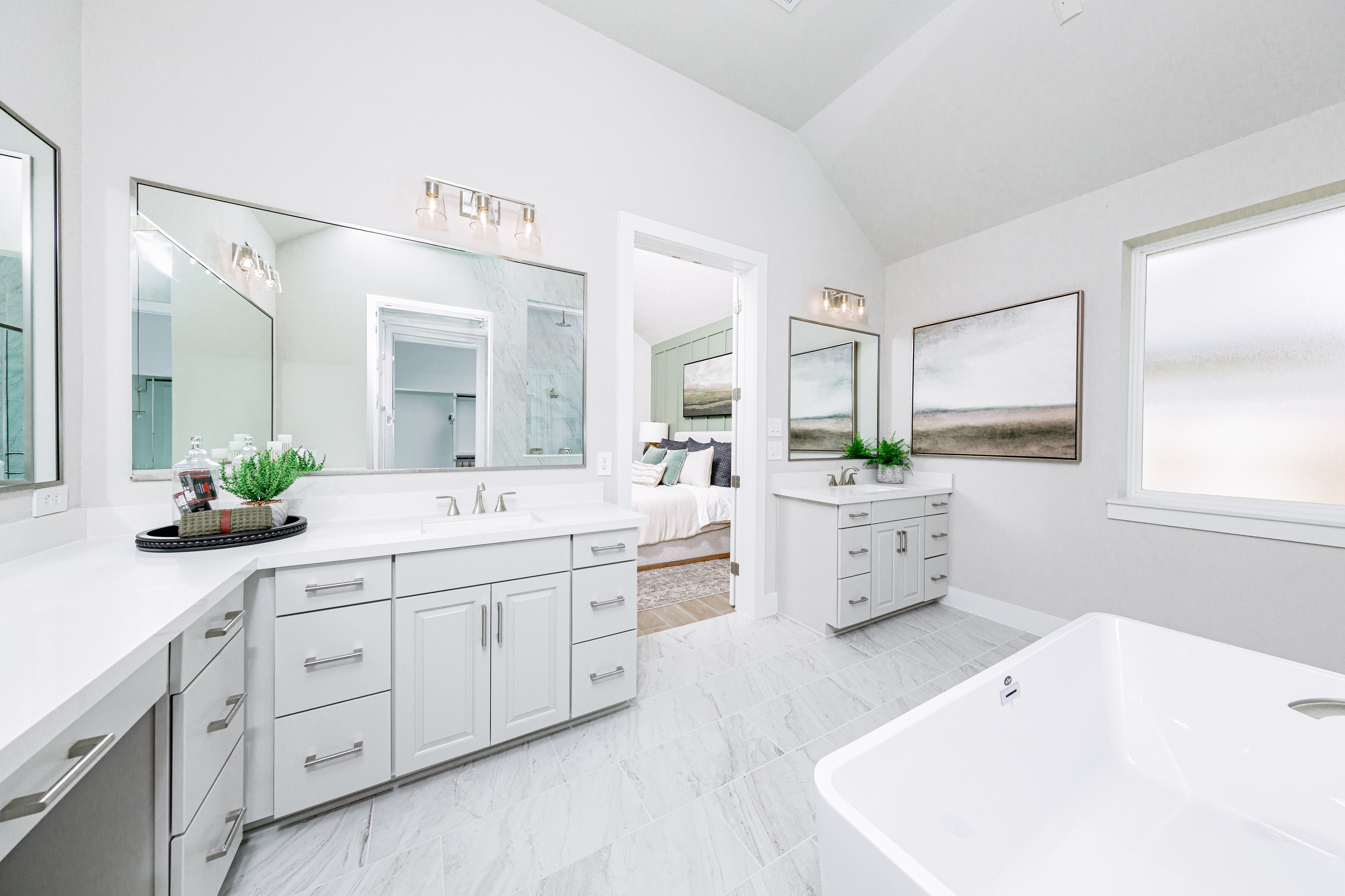 Lynnewood Primary Bathroom