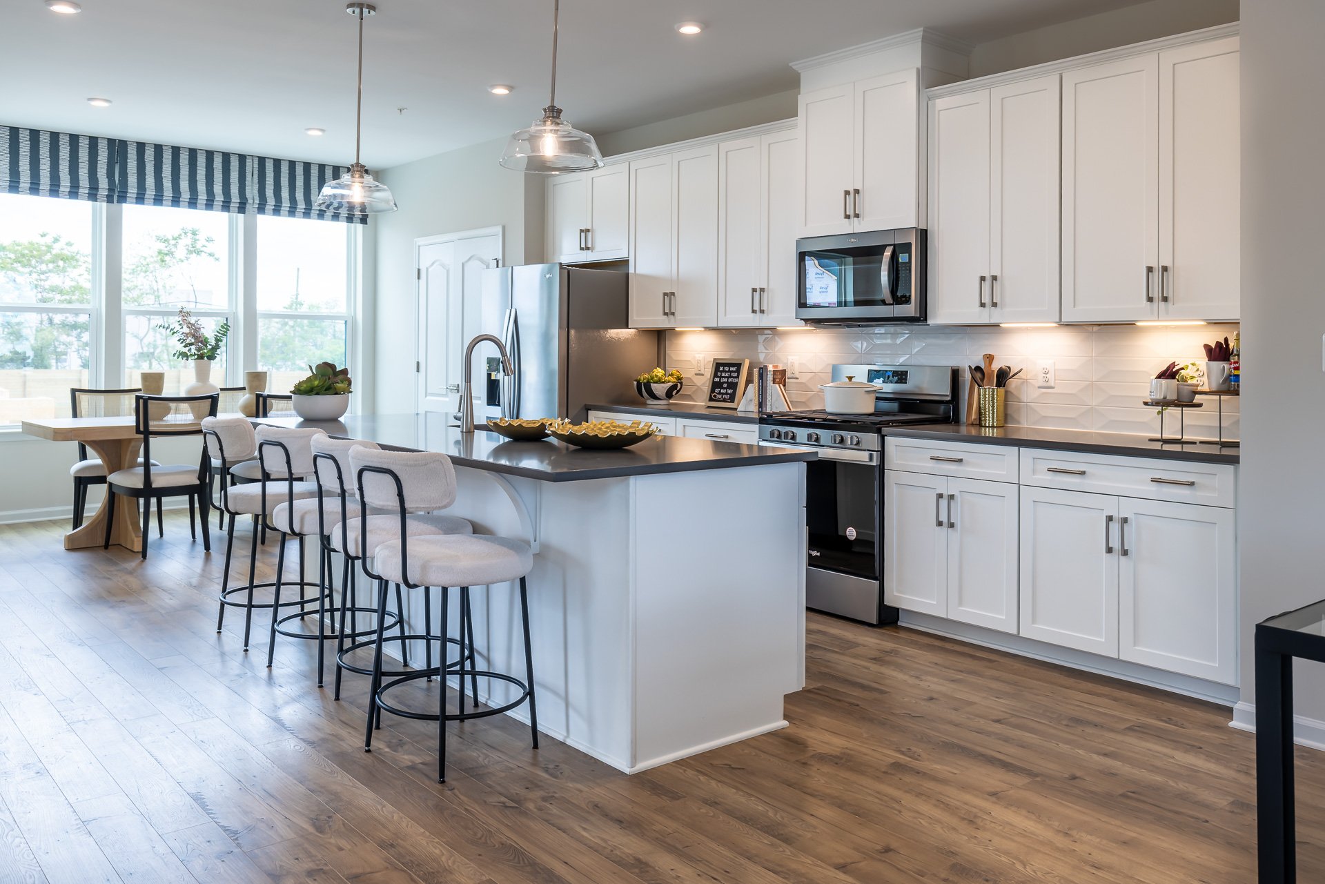 Easton Kitchen and Dining