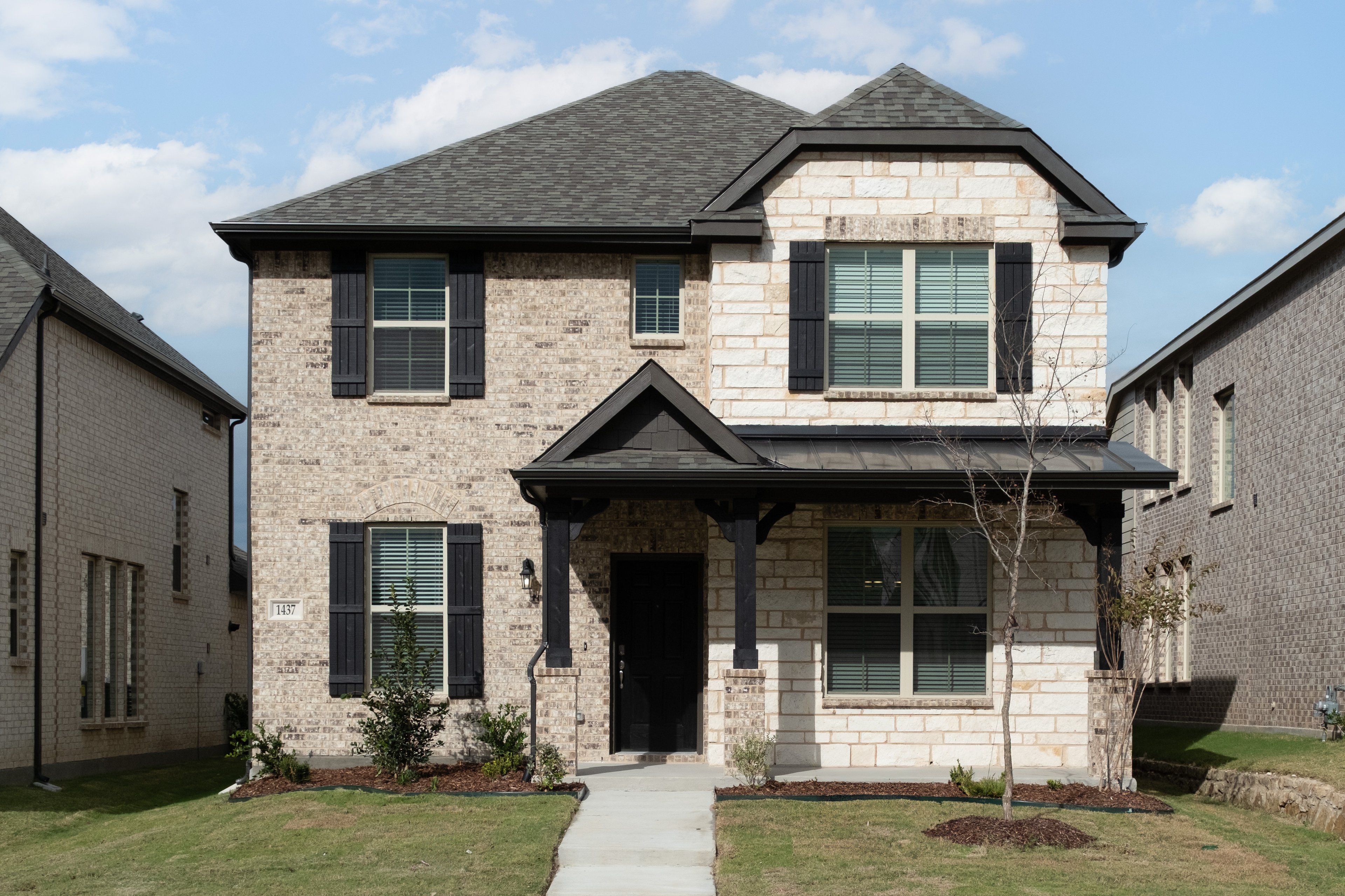 Card image for Whitney