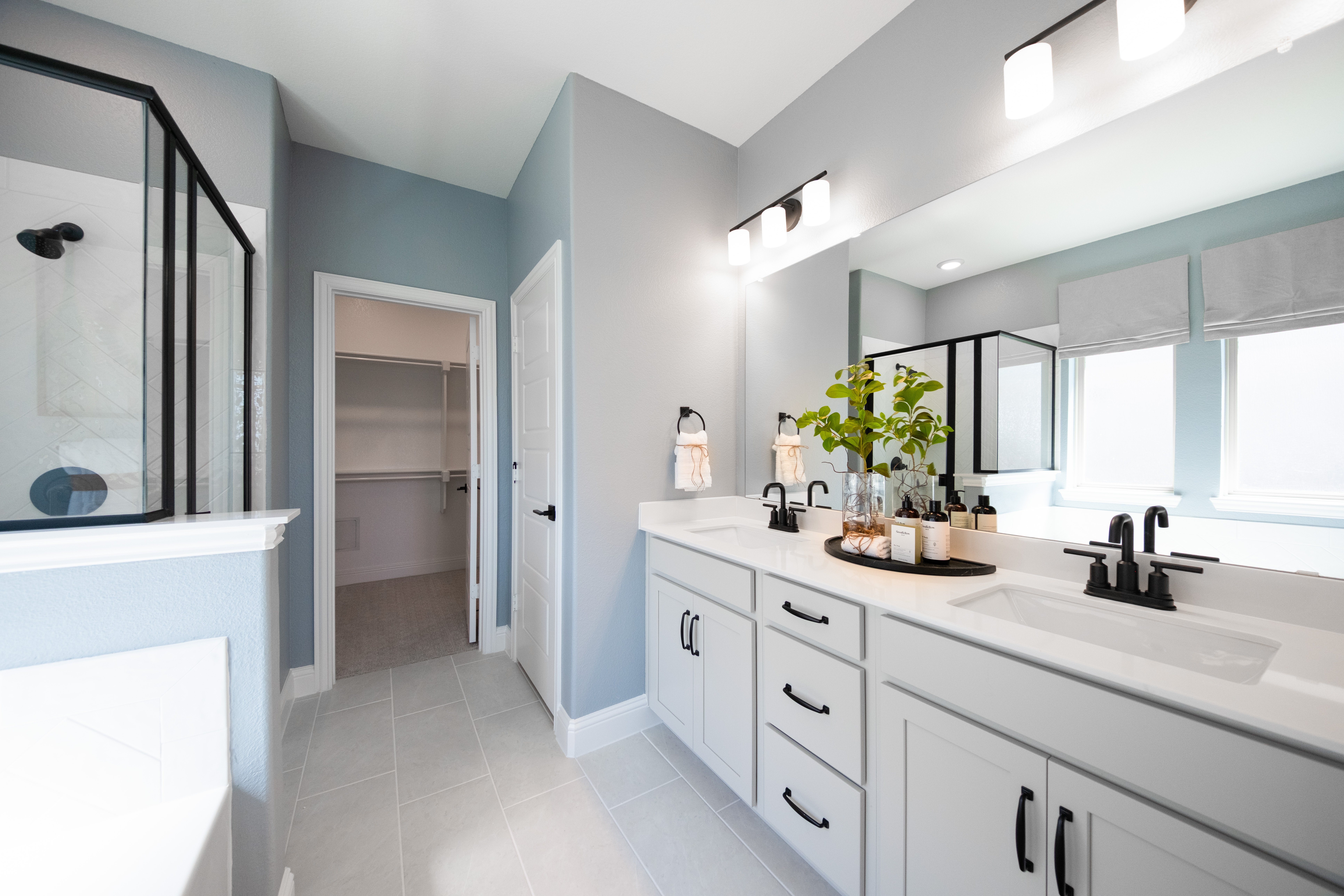 Primary Bathroom.jpg