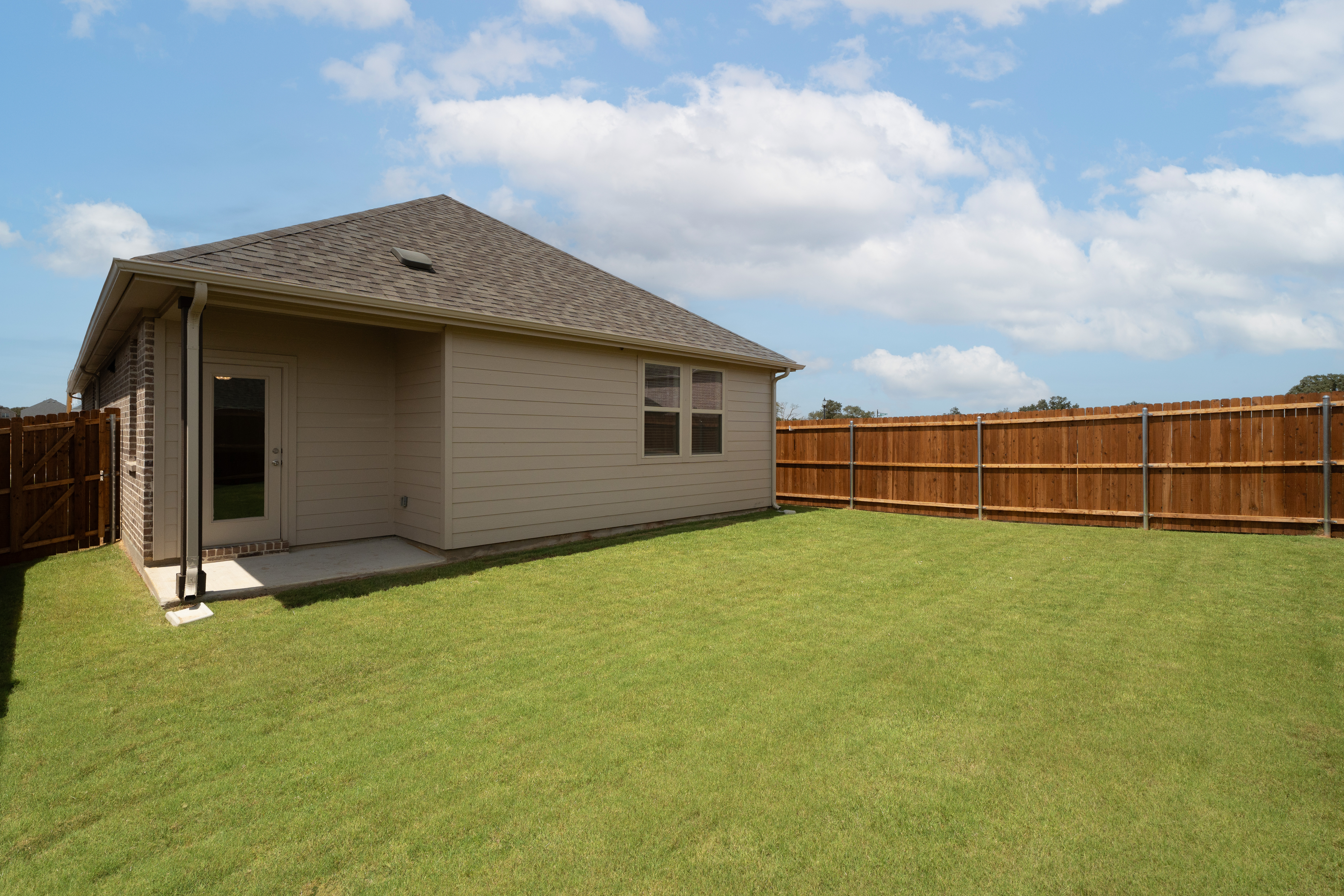 Primrose at 8716 Saratoga Street, Aubrey, Texas: photo 2